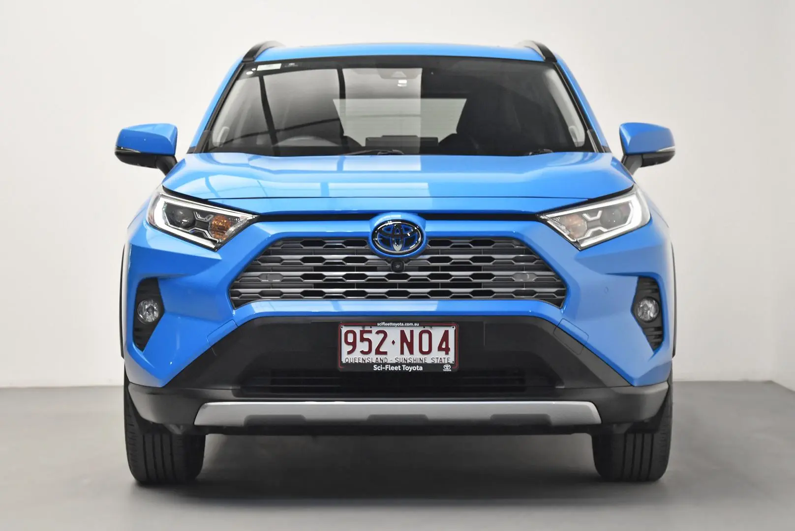 2020 Toyota RAV4 Gallery Image 2