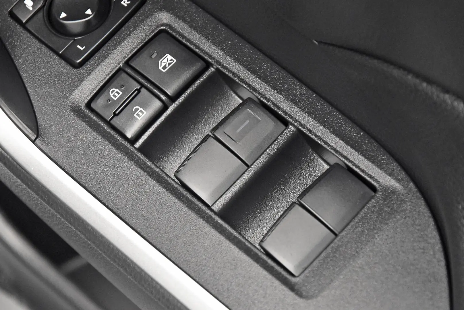 2024 Toyota RAV4 Gallery Image 10