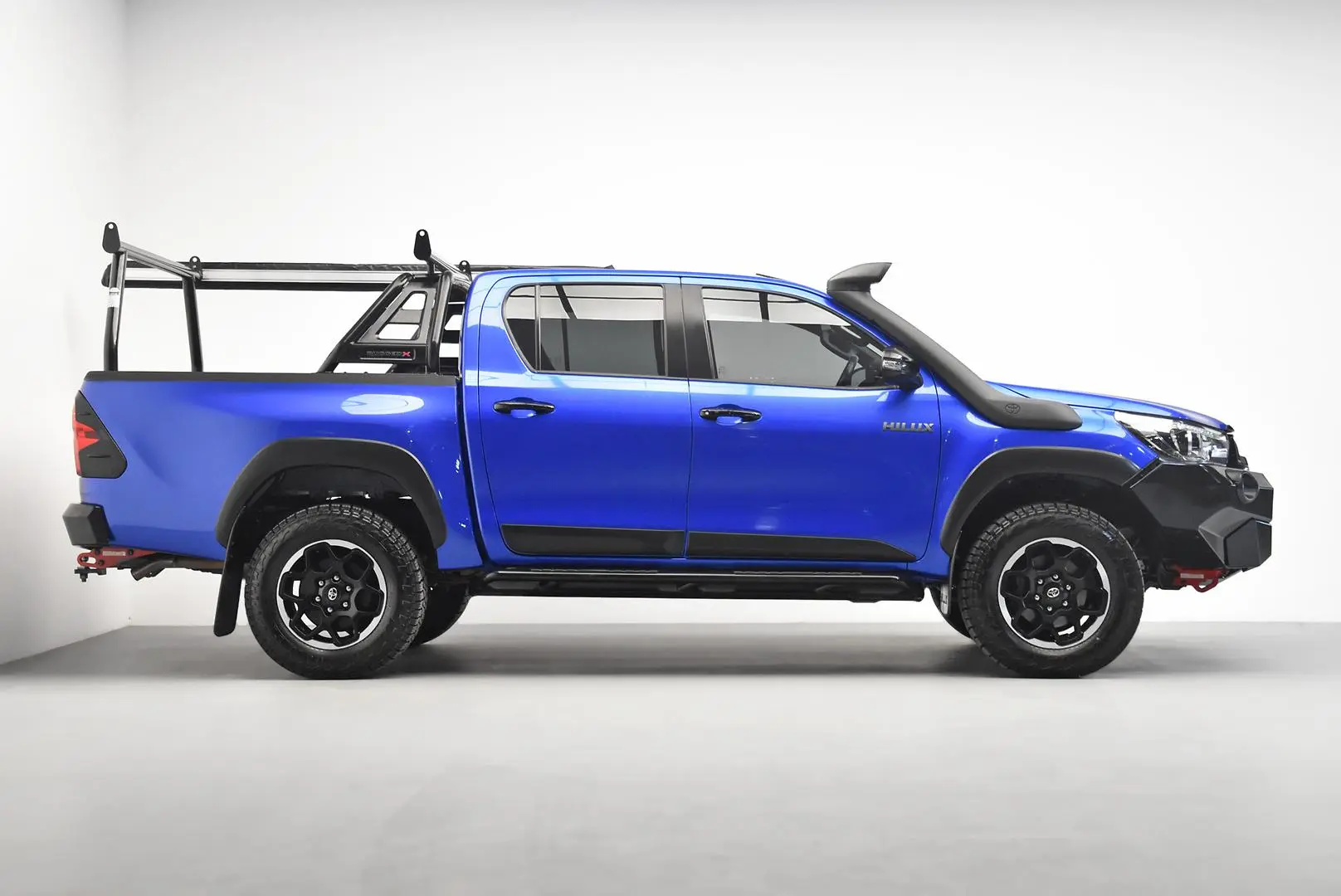 2018 Toyota Hilux Gallery Image 3