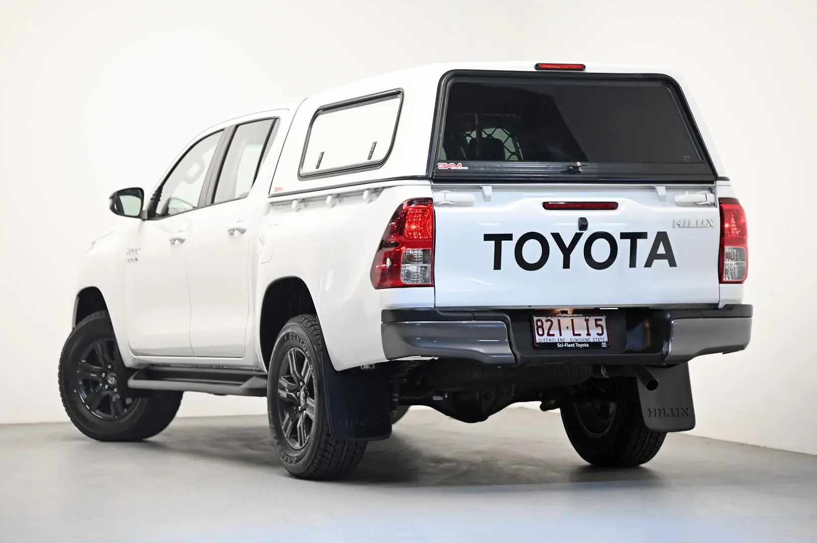 2023 Toyota Hilux Gallery Image 5