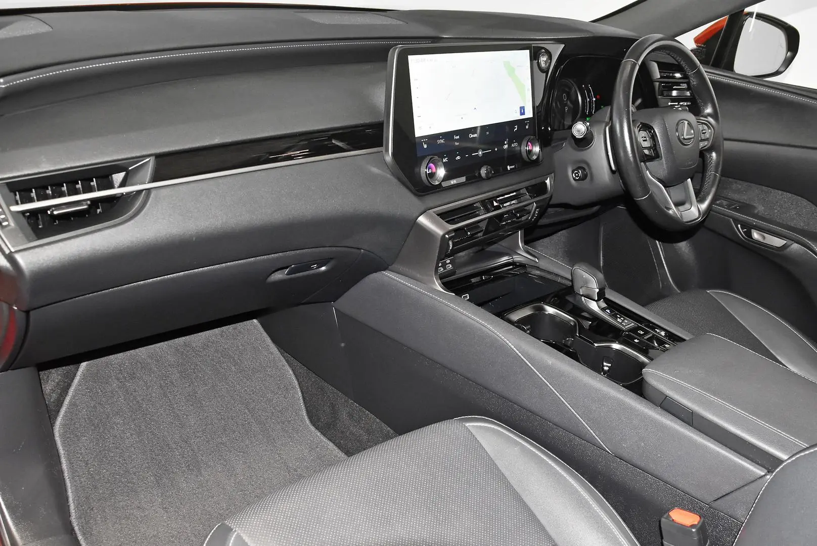 2023 Lexus RX Gallery Image 16