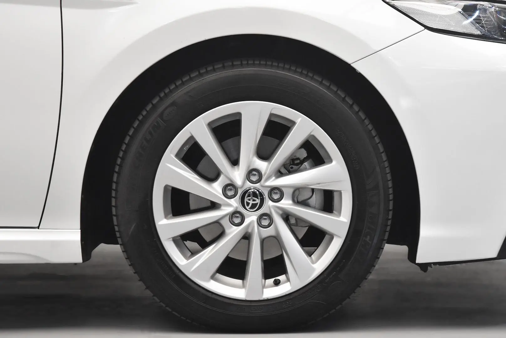 2022 Toyota Camry Gallery Image 22