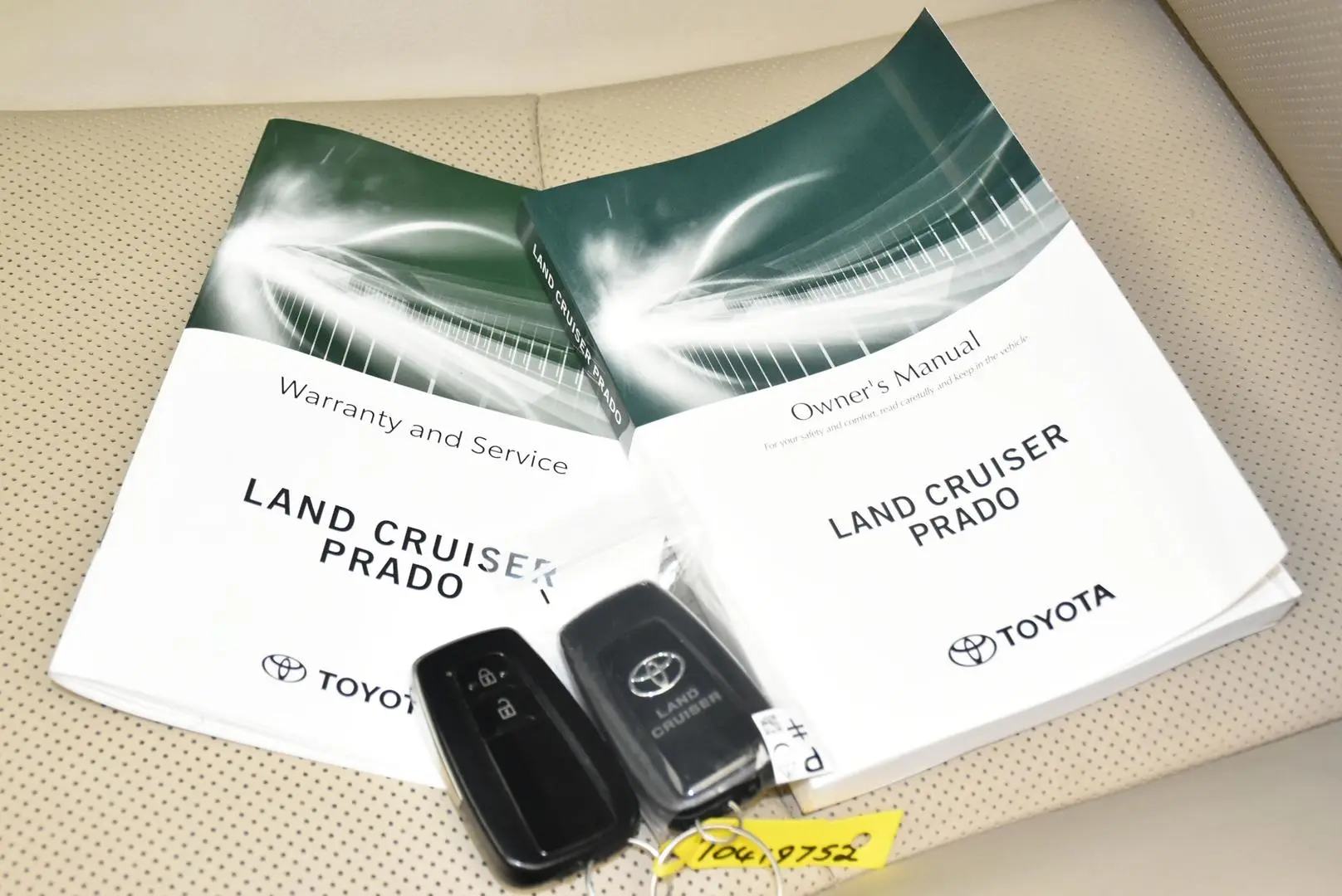 2023 Toyota Landcruiser Prado Gallery Image 21