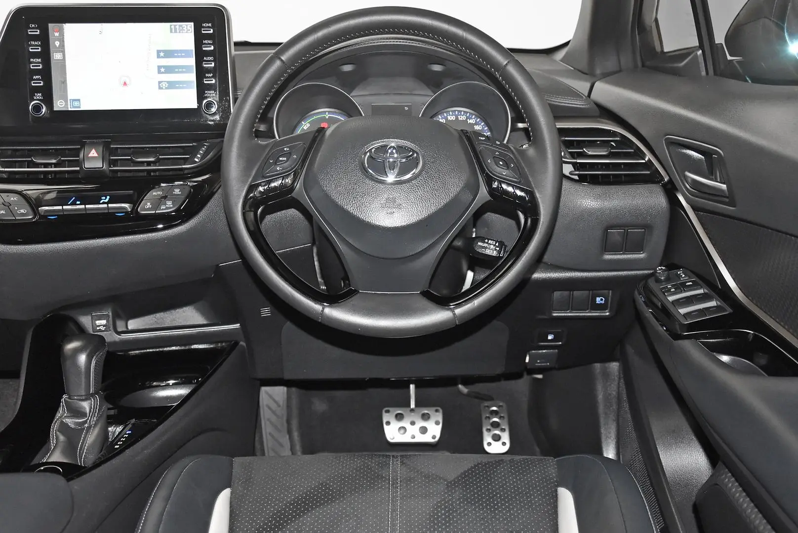 2021 Toyota C-HR Gallery Image 15