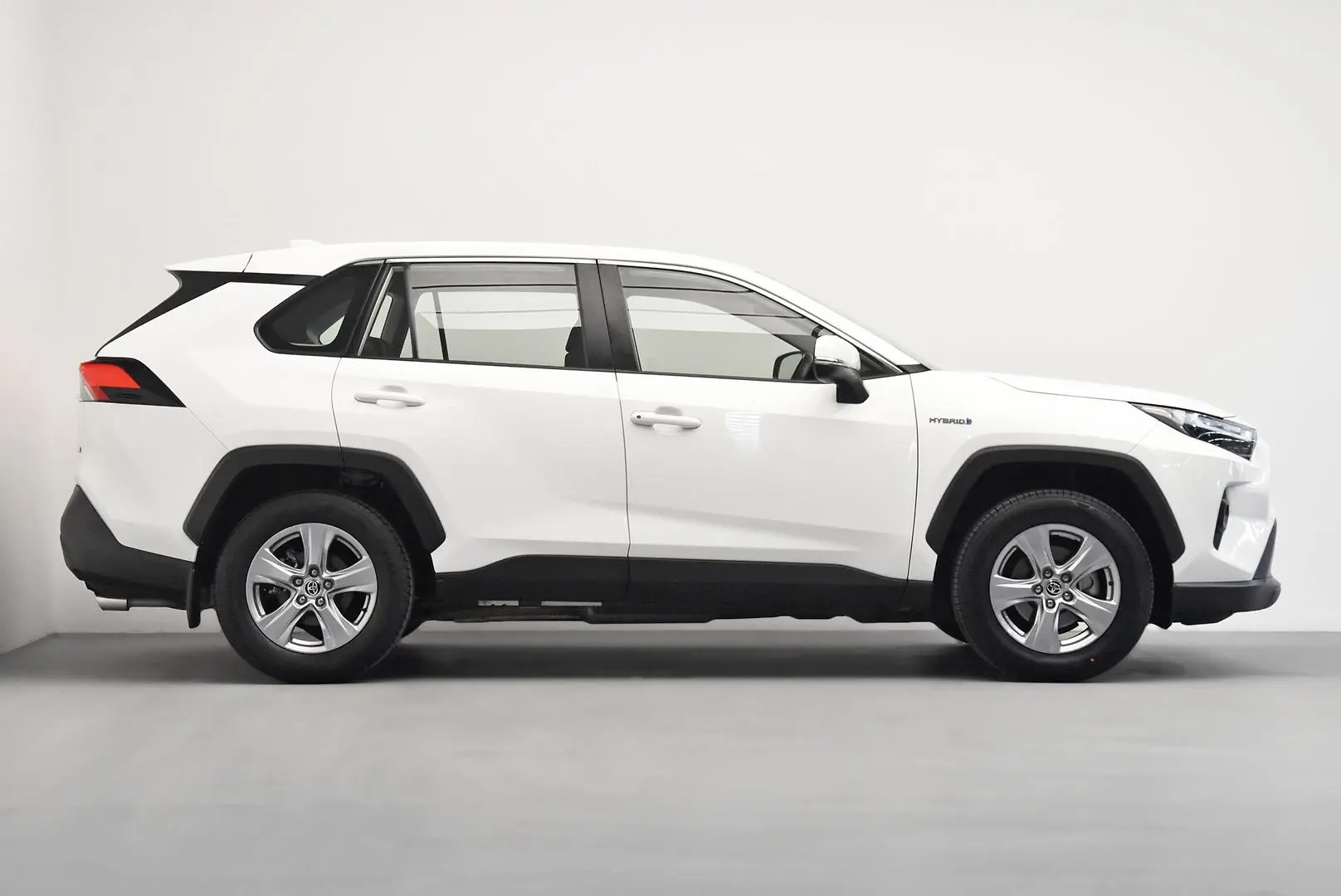 2024 Toyota RAV4 Gallery Image 3