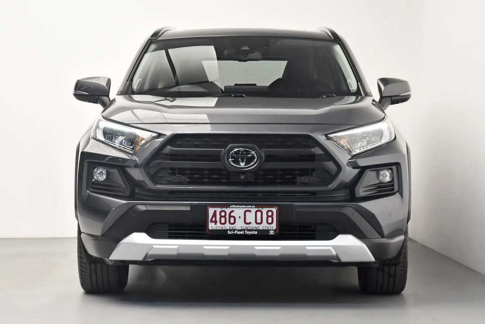 2021 Toyota RAV4 Gallery Image 2