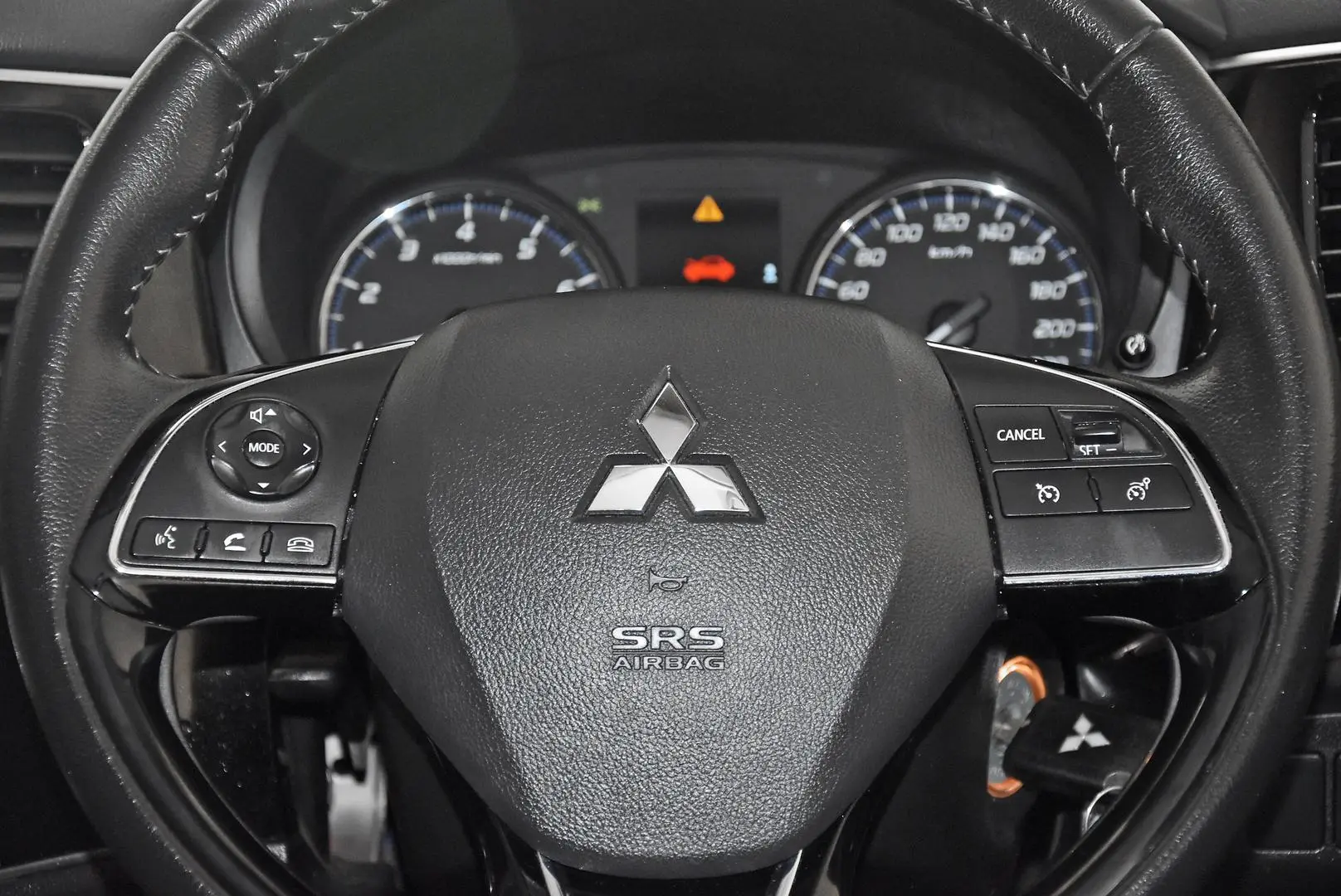 2019 Mitsubishi Outlander Gallery Image 15