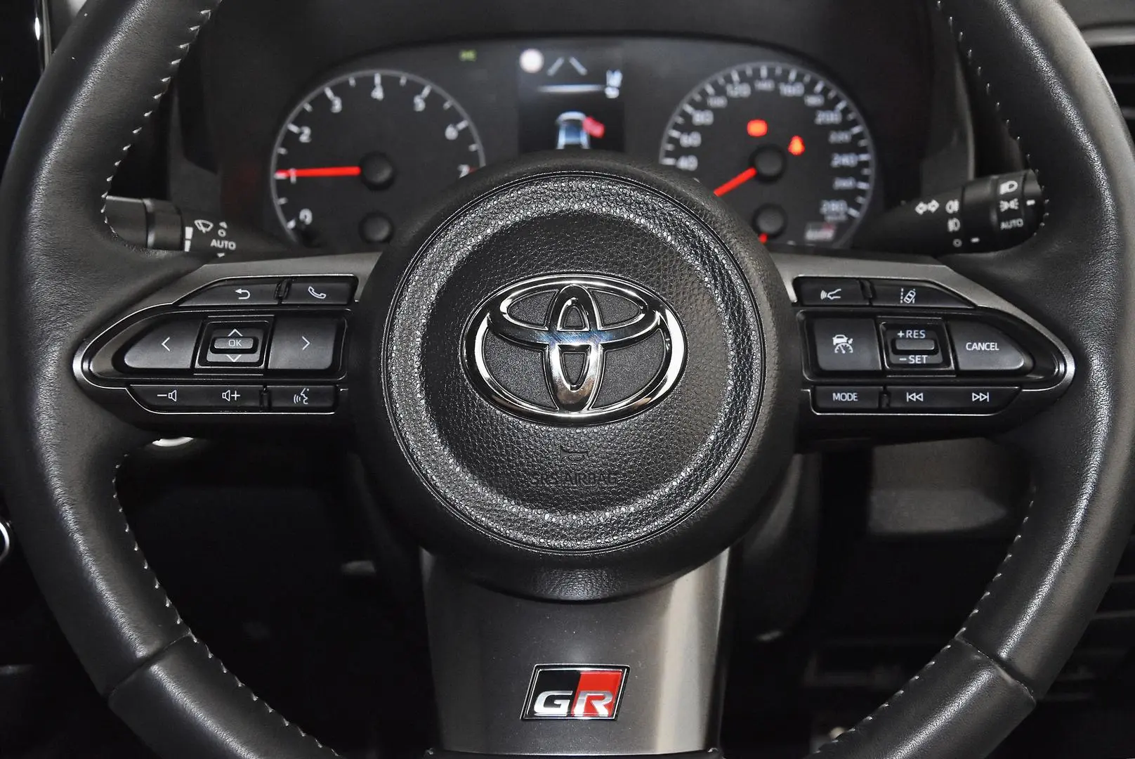 2021 Toyota Yaris Gallery Image 17