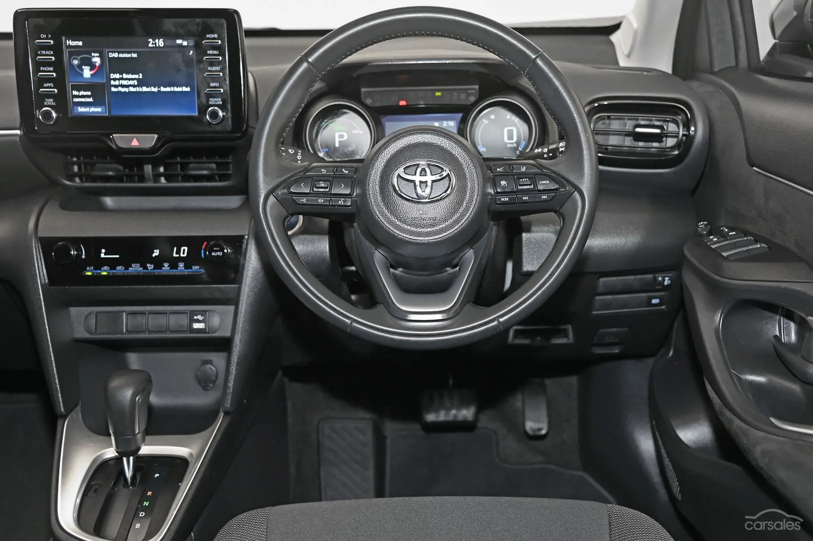 2023 Toyota Yaris Cross Image 15