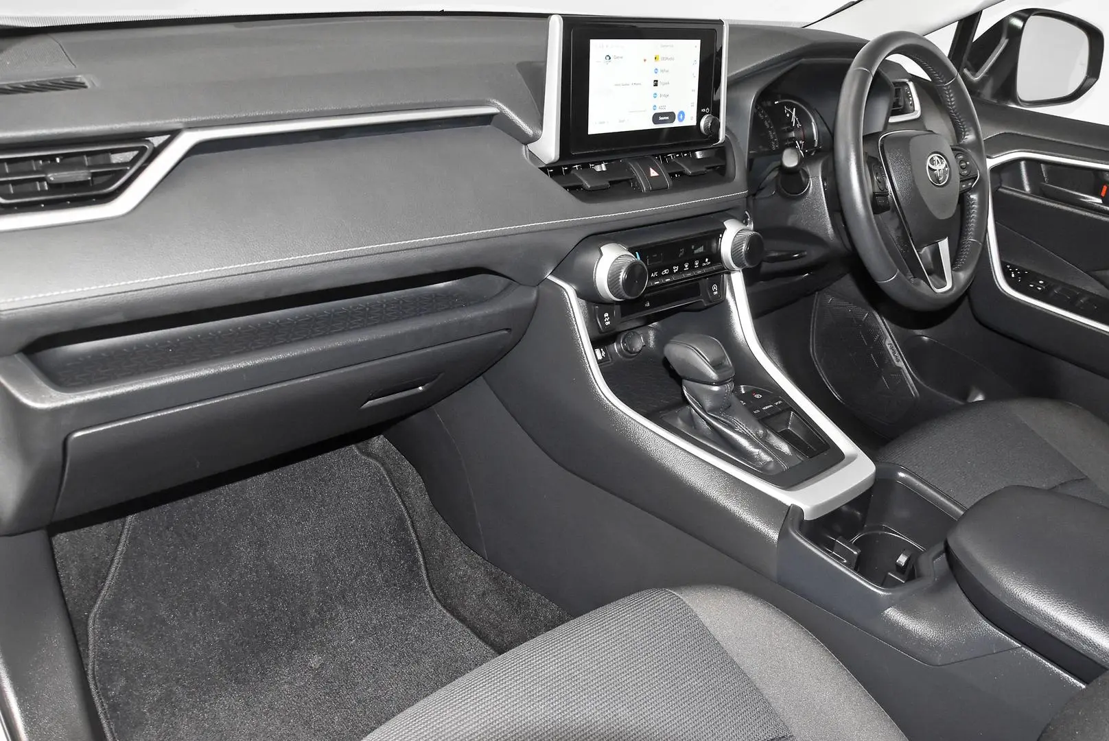 2024 Toyota RAV4 Gallery Image 14