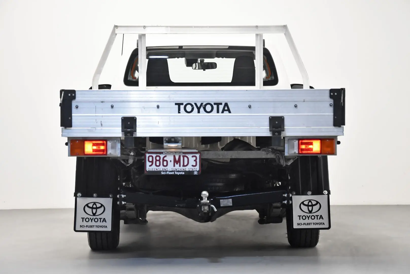 2019 Toyota Hilux Gallery Image 6