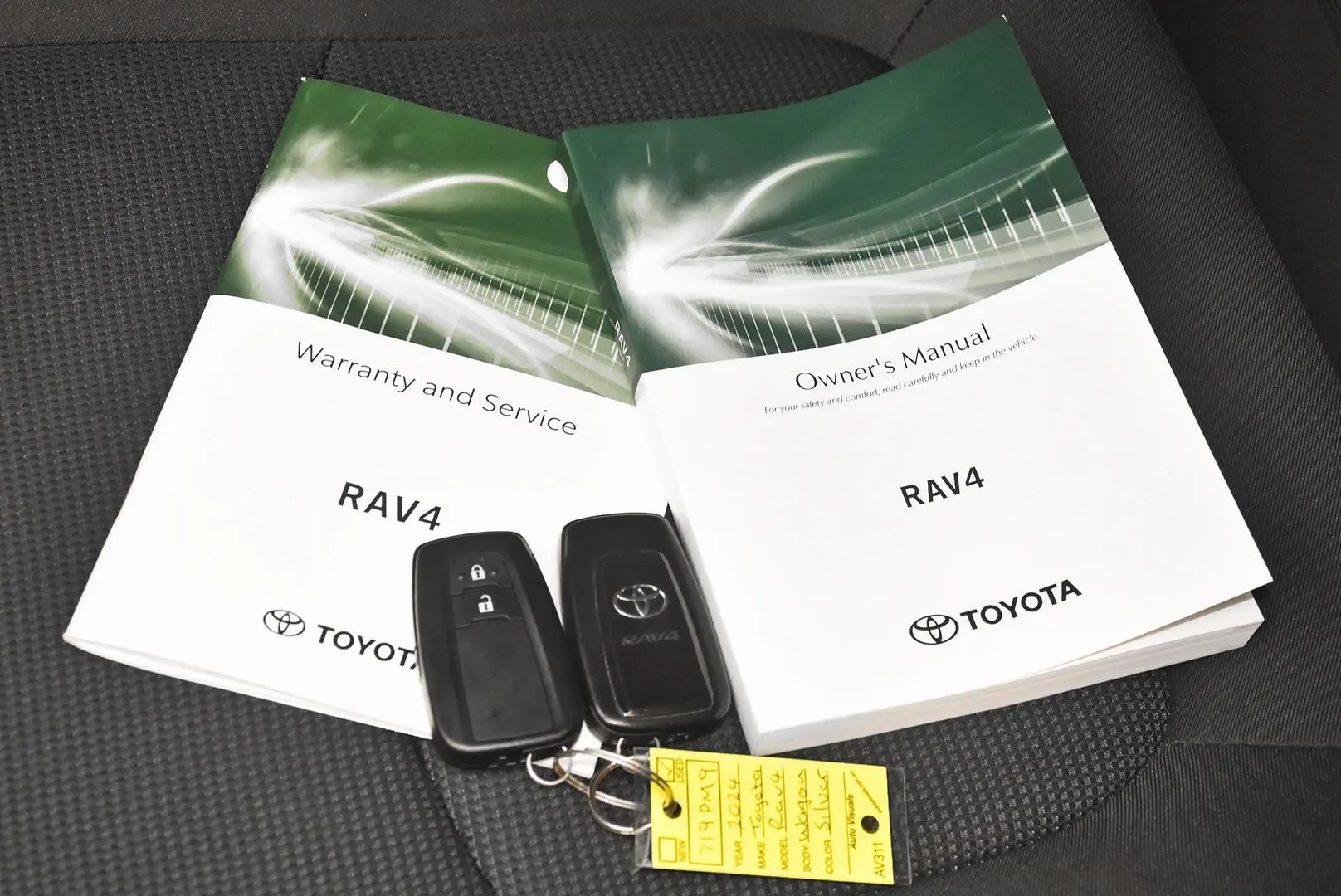 2025 Toyota RAV4 Gallery Image 20