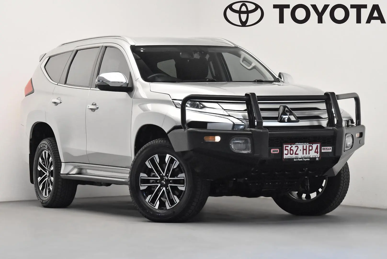 2023 Mitsubishi Pajero Sport Image