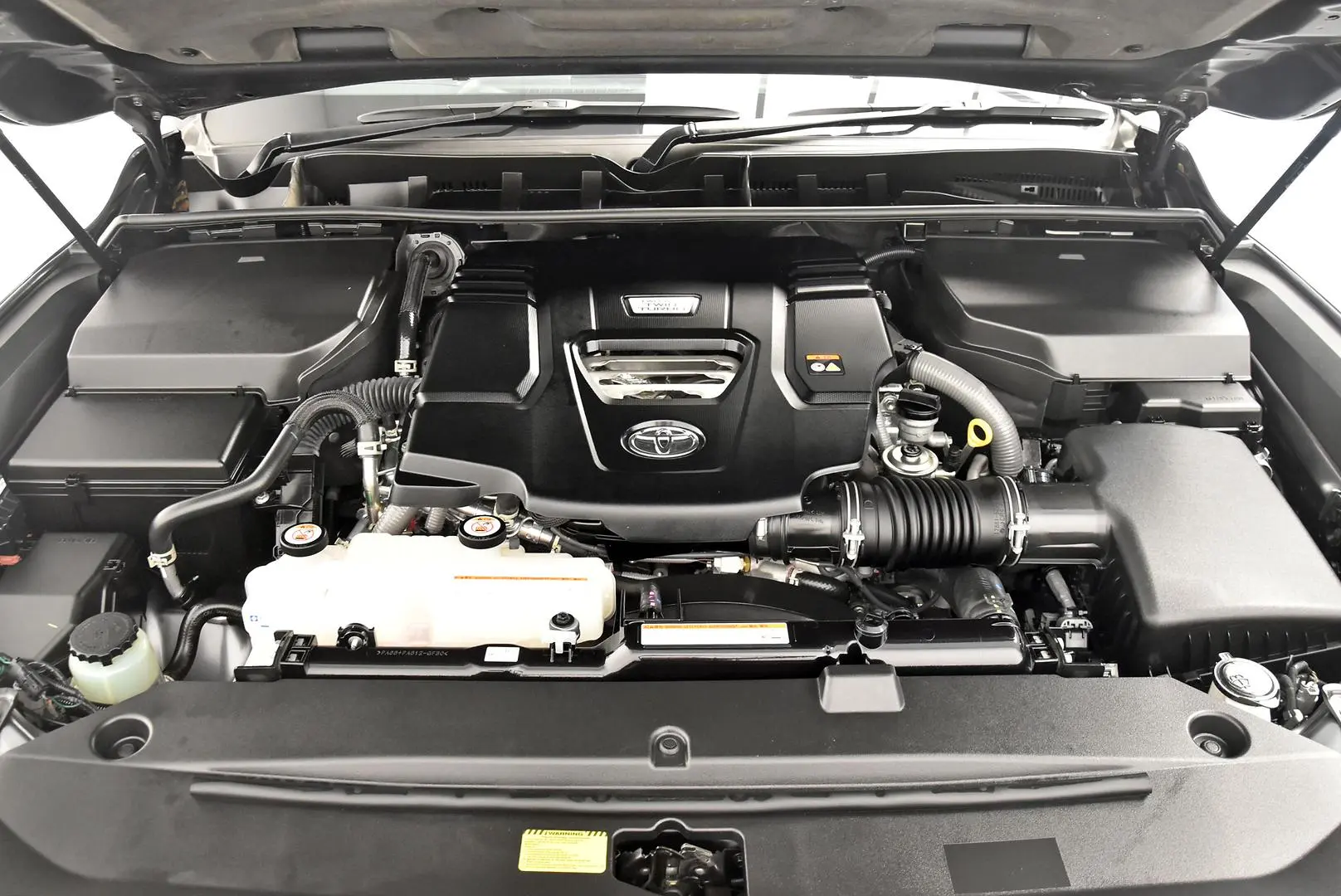 2023 Toyota Landcruiser Gallery Image 24