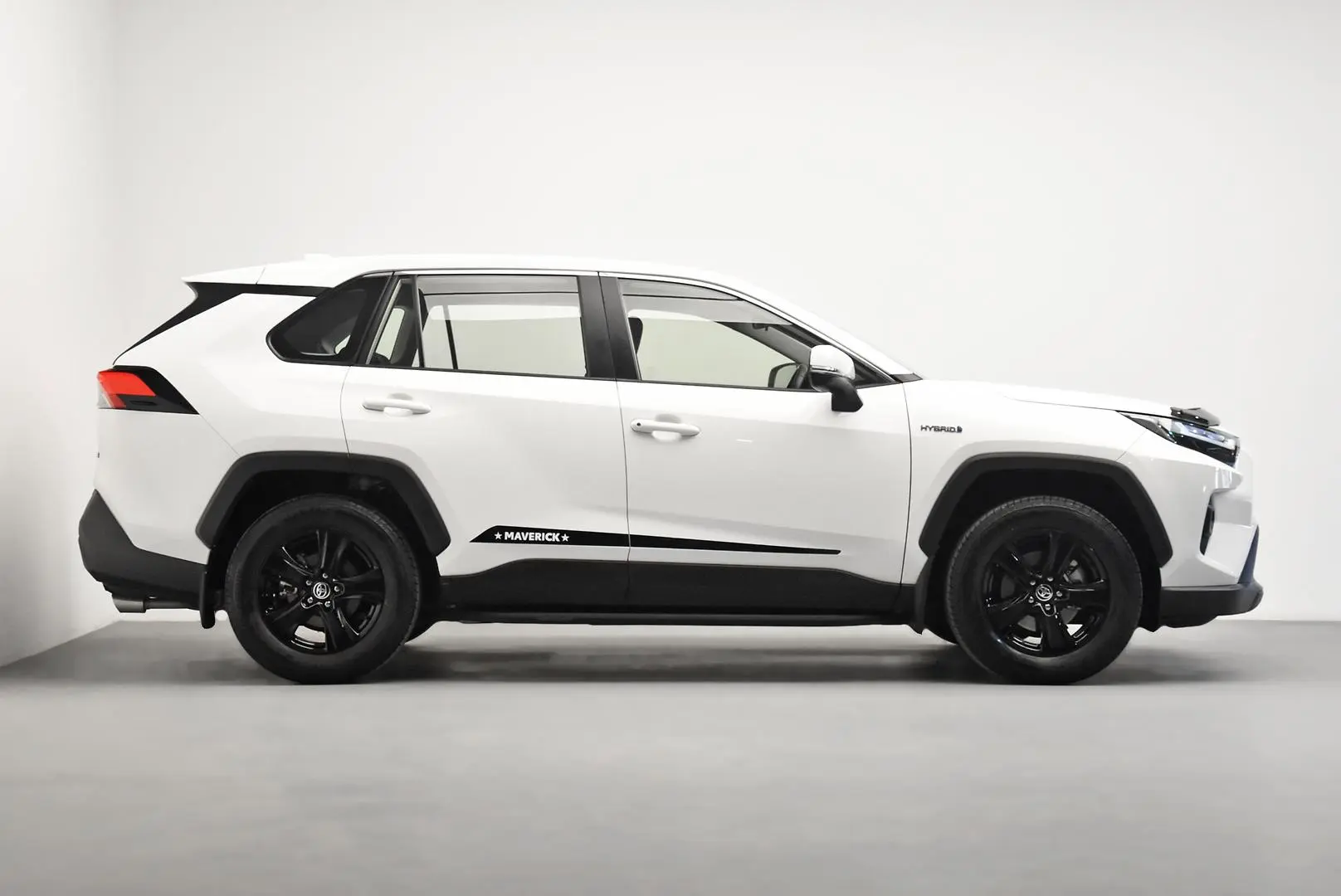 2024 Toyota RAV4 Gallery Image 3