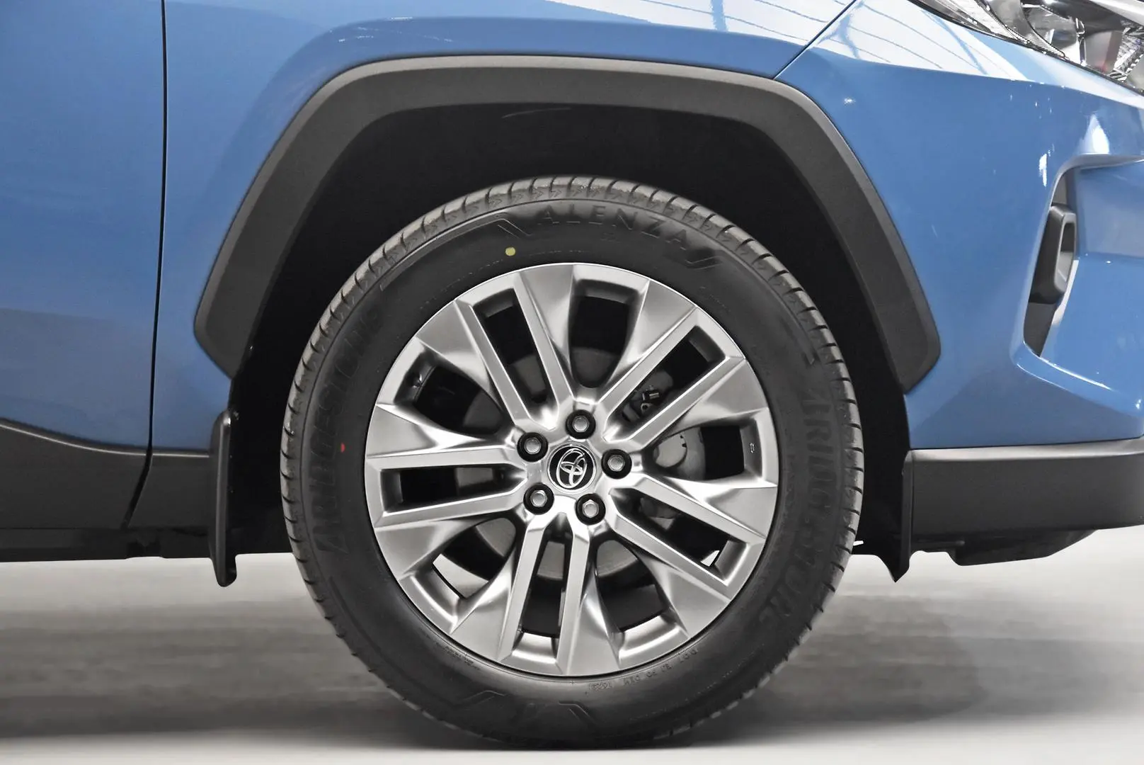 2023 Toyota RAV4 Gallery Image 25