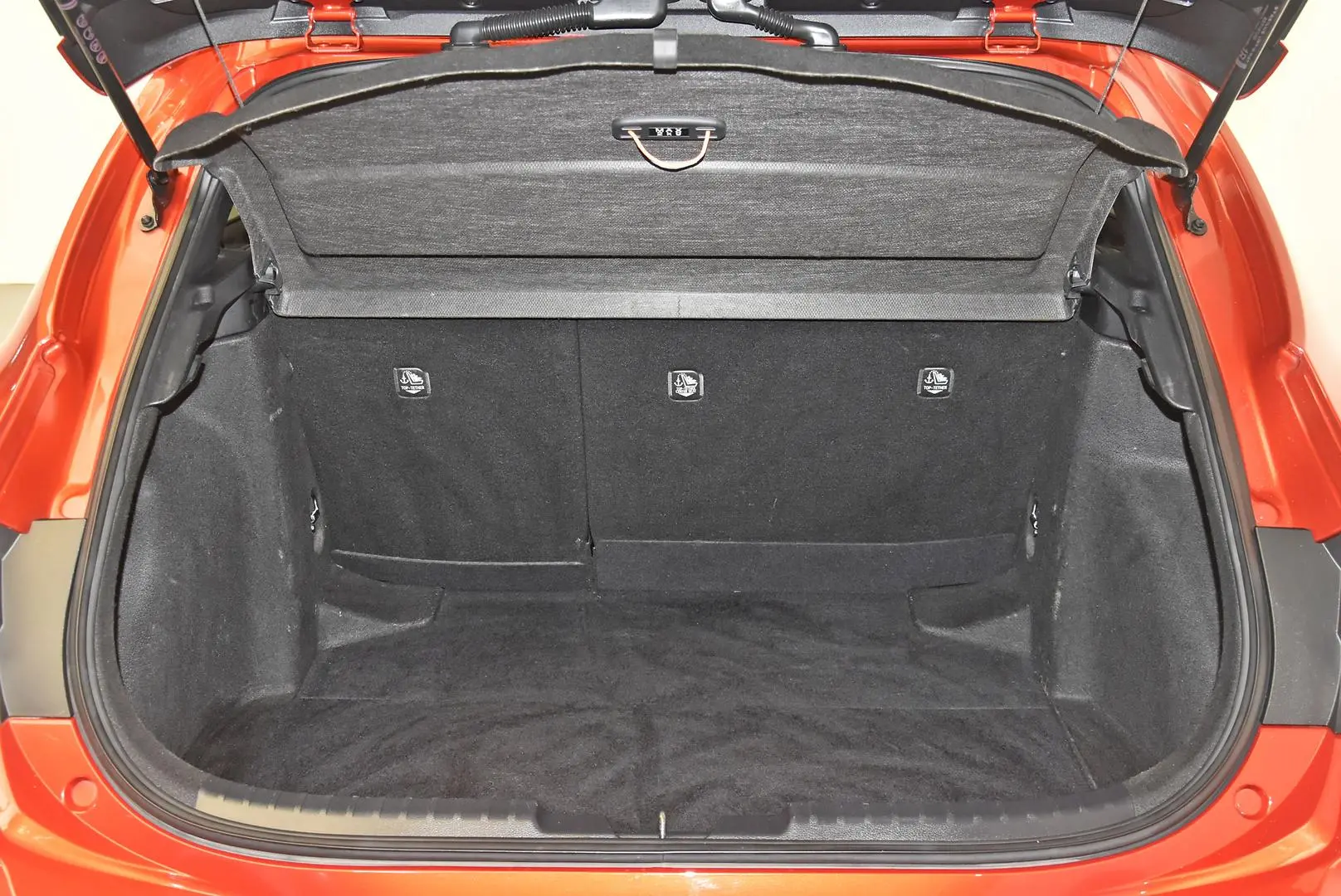 2018 Toyota Corolla Gallery Image 21