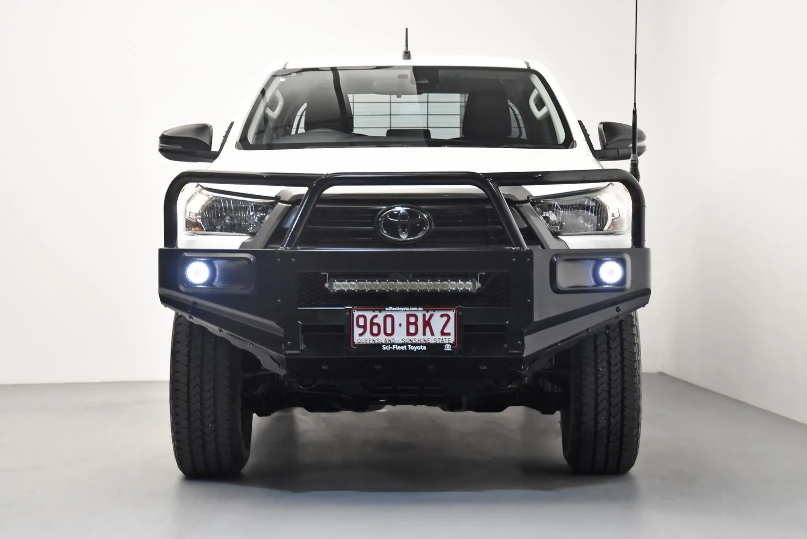 2020 Toyota Hilux Gallery Image 2