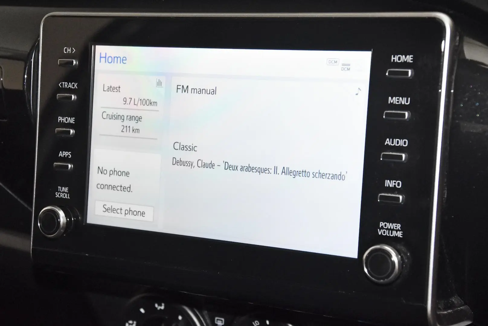 2023 Toyota Hilux Gallery Image 11