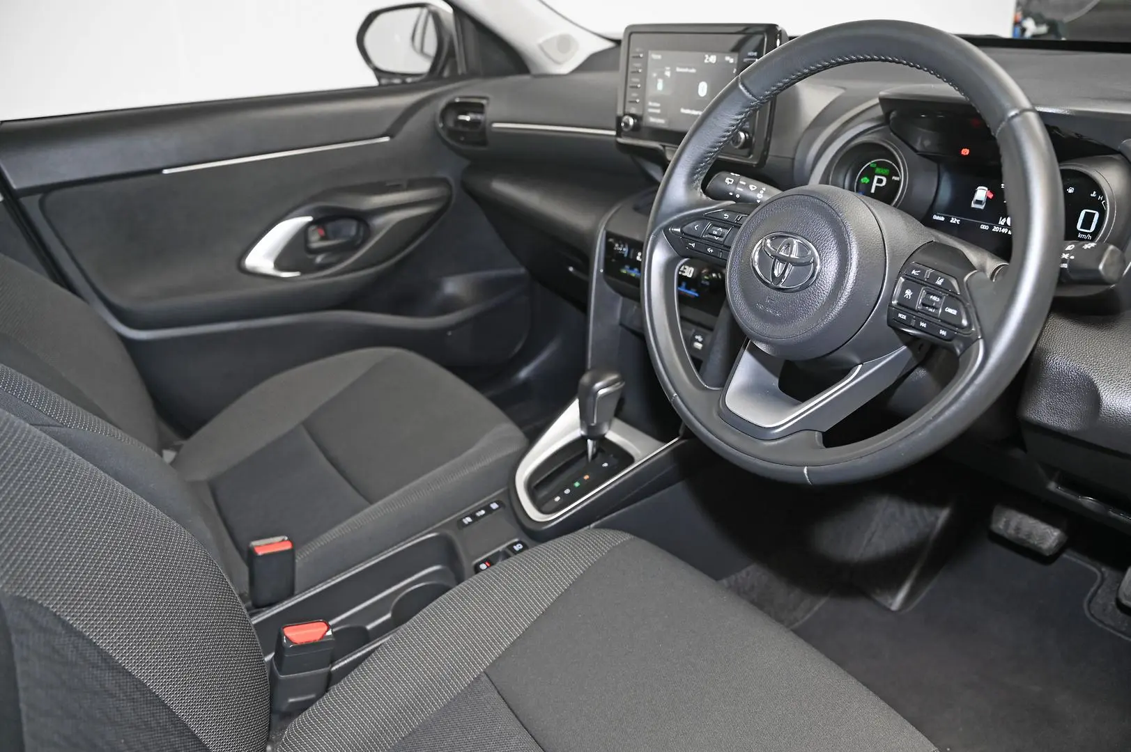 2023 Toyota Yaris Cross Gallery Image 10