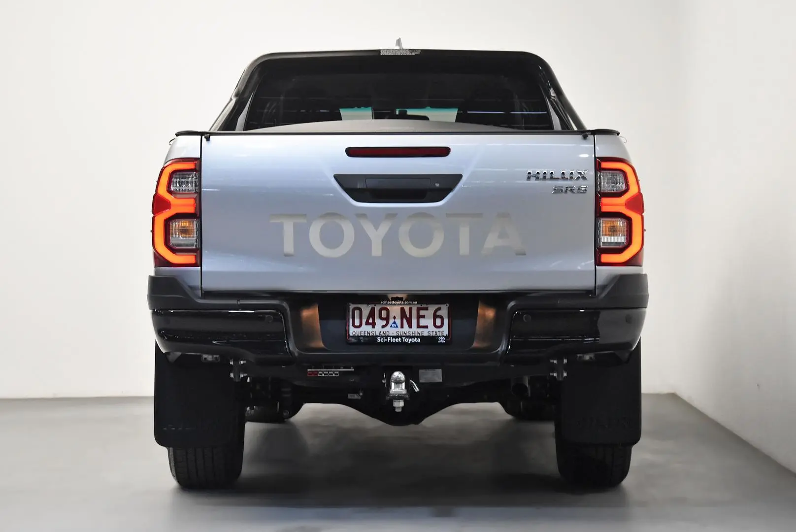 2025 Toyota Hilux Gallery Image 6