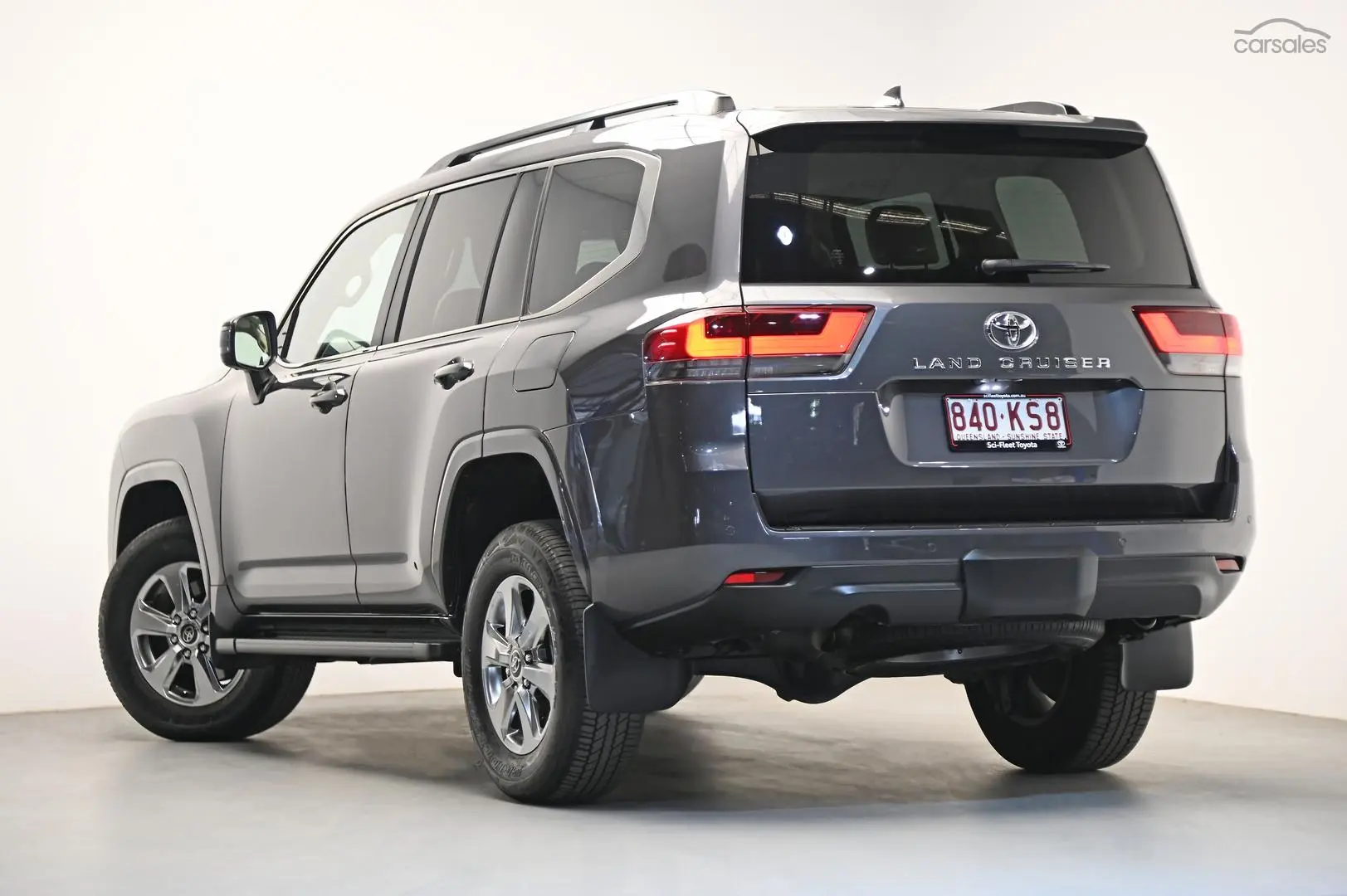 2023 Toyota Landcruiser Image 5