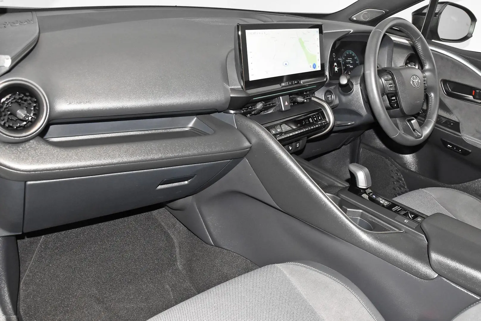 2024 Toyota C-HR Gallery Image 17