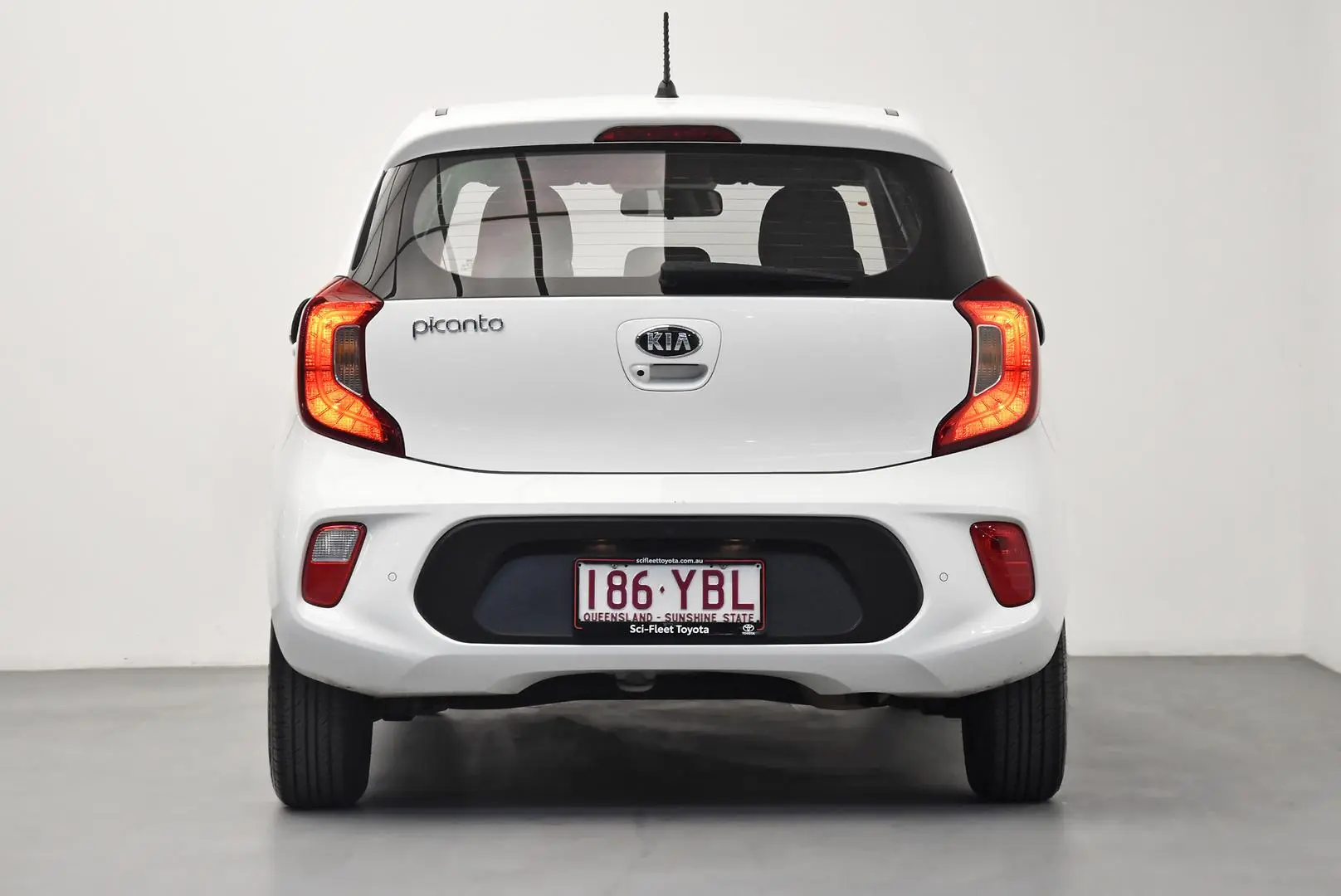 2018 Kia Picanto Gallery Image 6