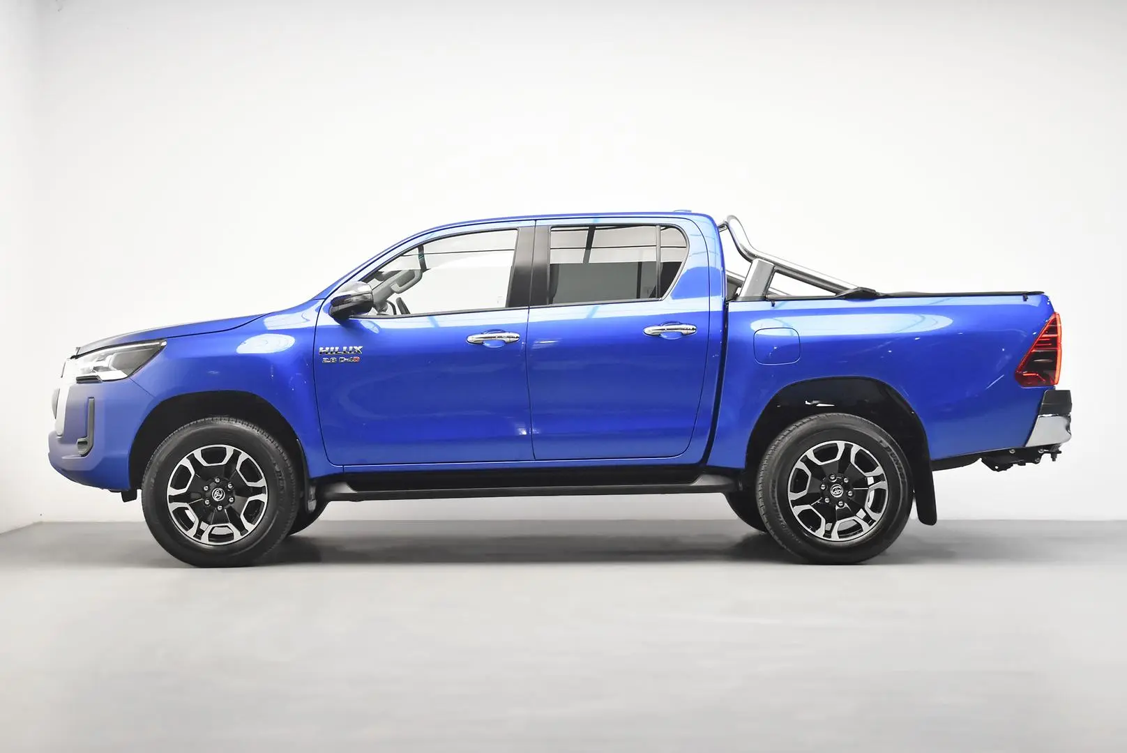 2023 Toyota Hilux Gallery Image 4