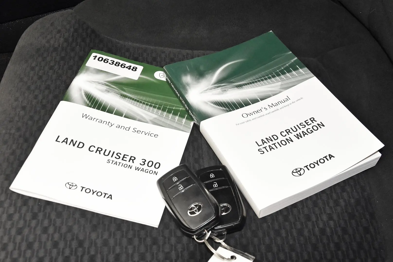 2022 Toyota Landcruiser Gallery Image 19