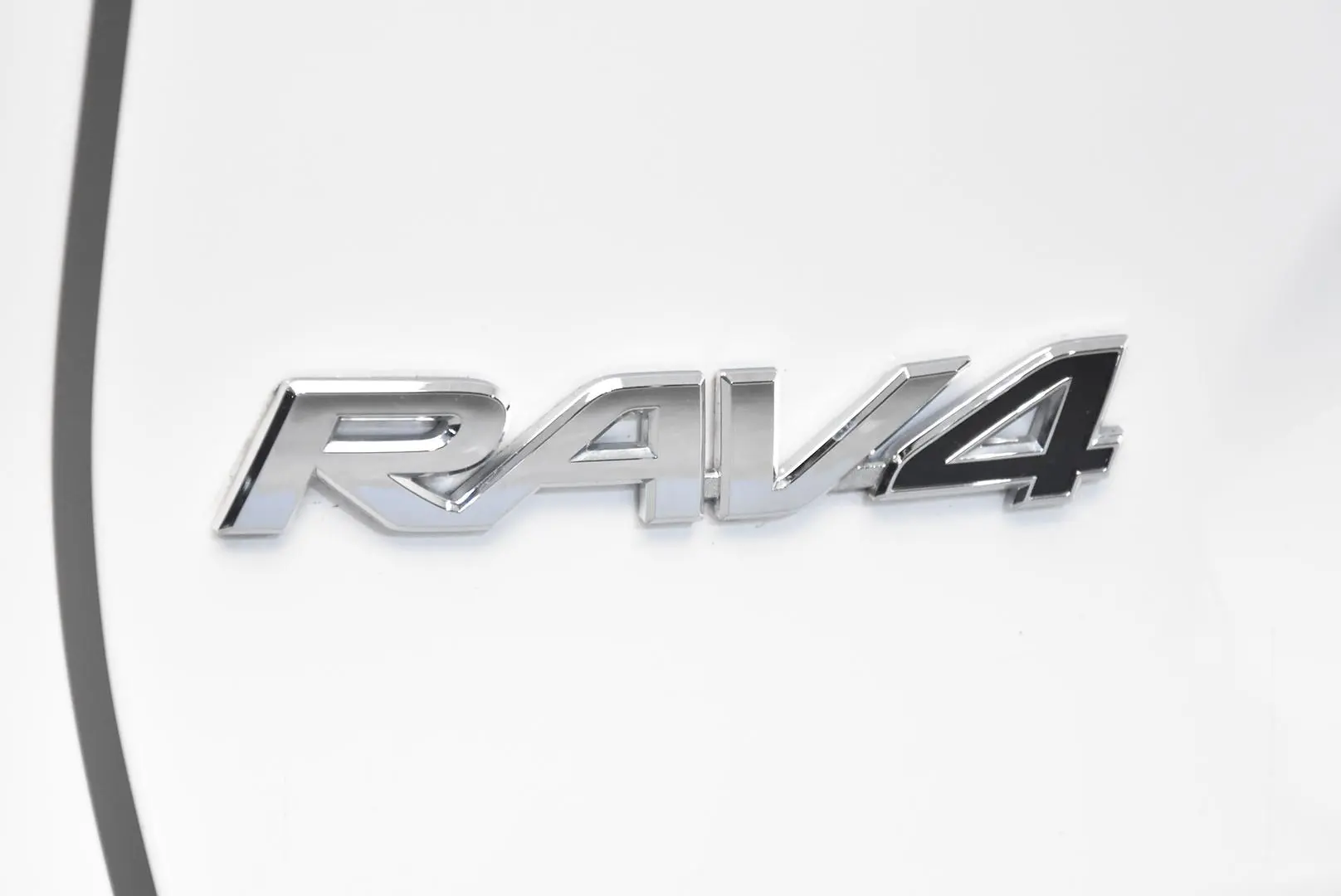 2021 Toyota RAV4 Gallery Image 7