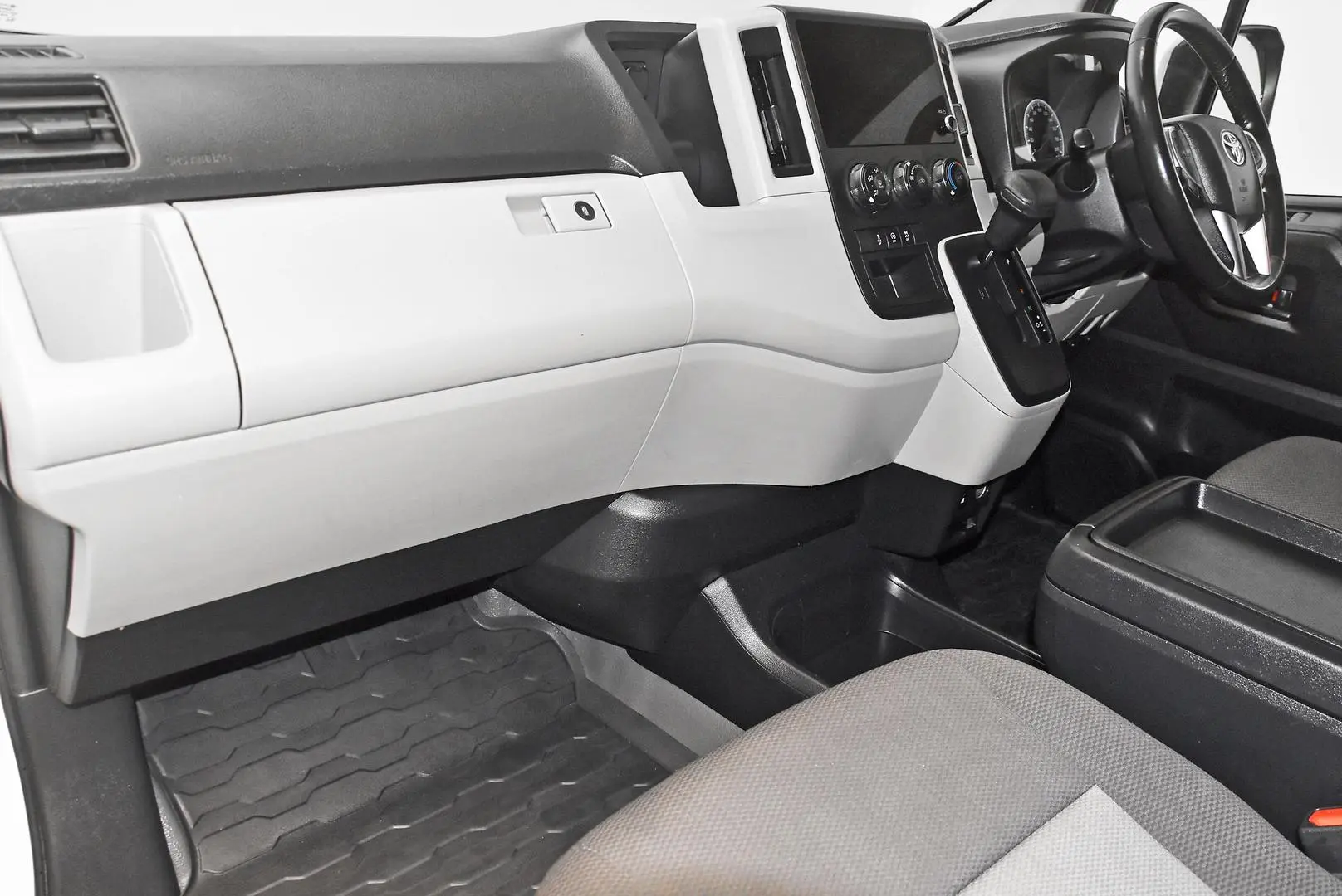 2024 Toyota Hiace Gallery Image 14