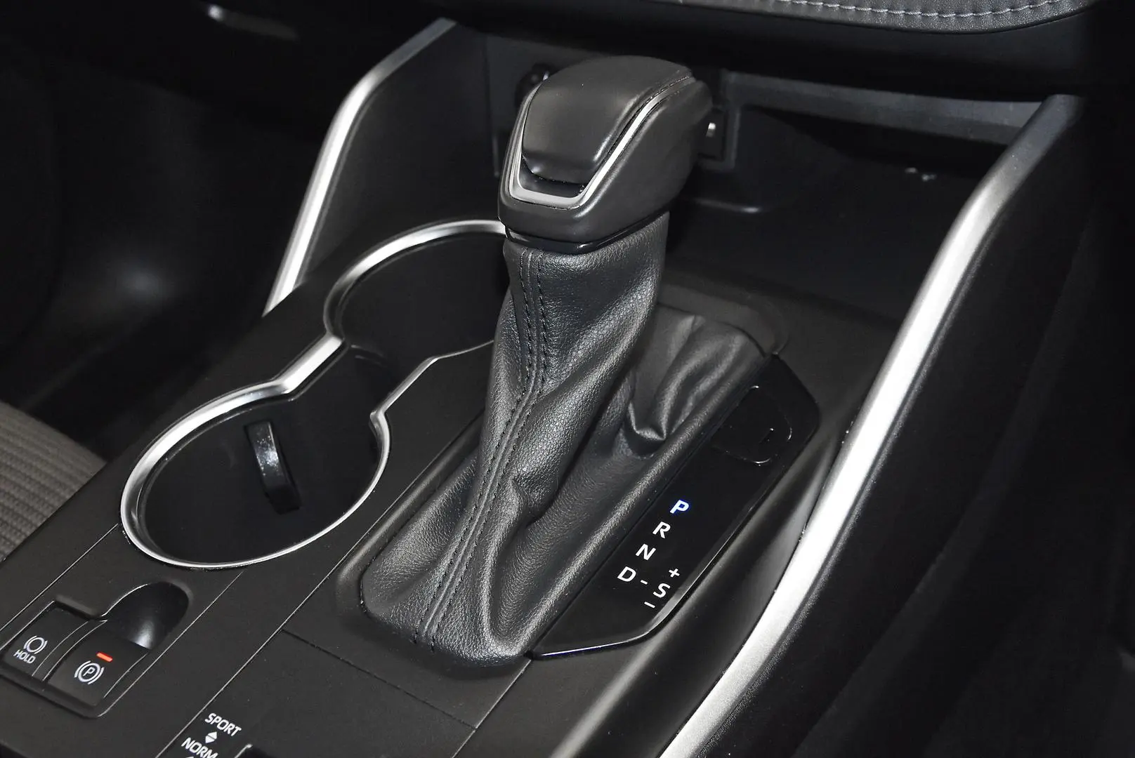 2021 Toyota Kluger Gallery Image 16