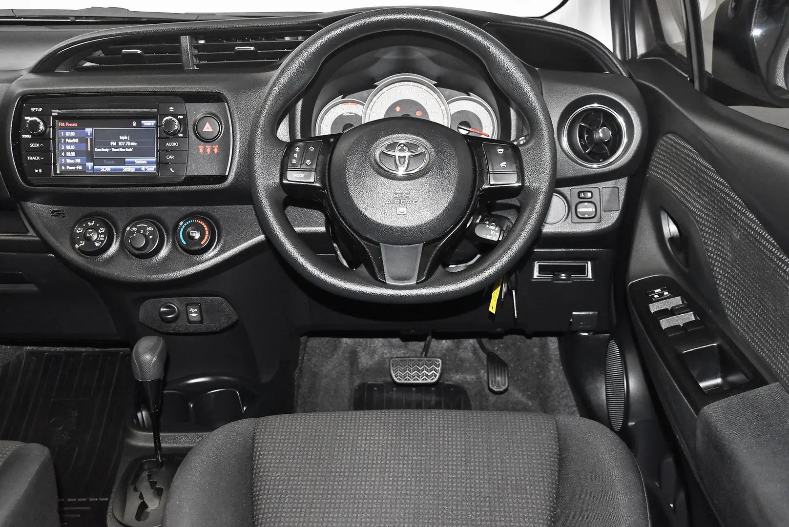 2018 Toyota Yaris Gallery Image 14