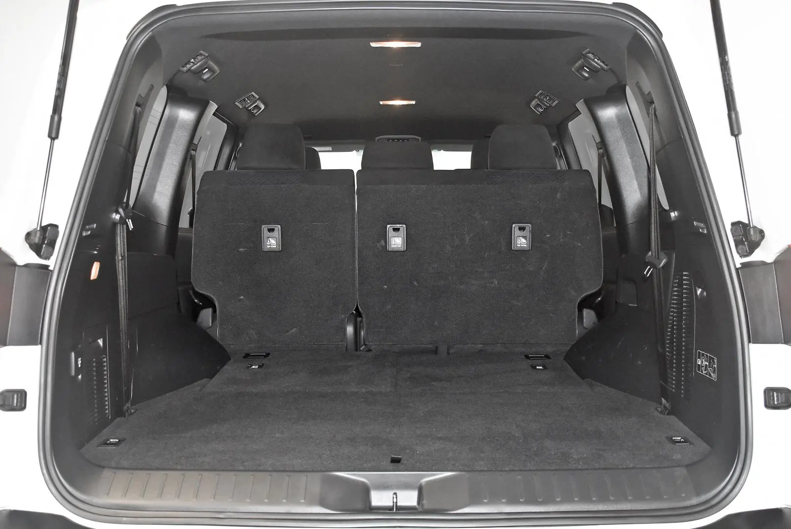 2023 Toyota Landcruiser Gallery Image 19