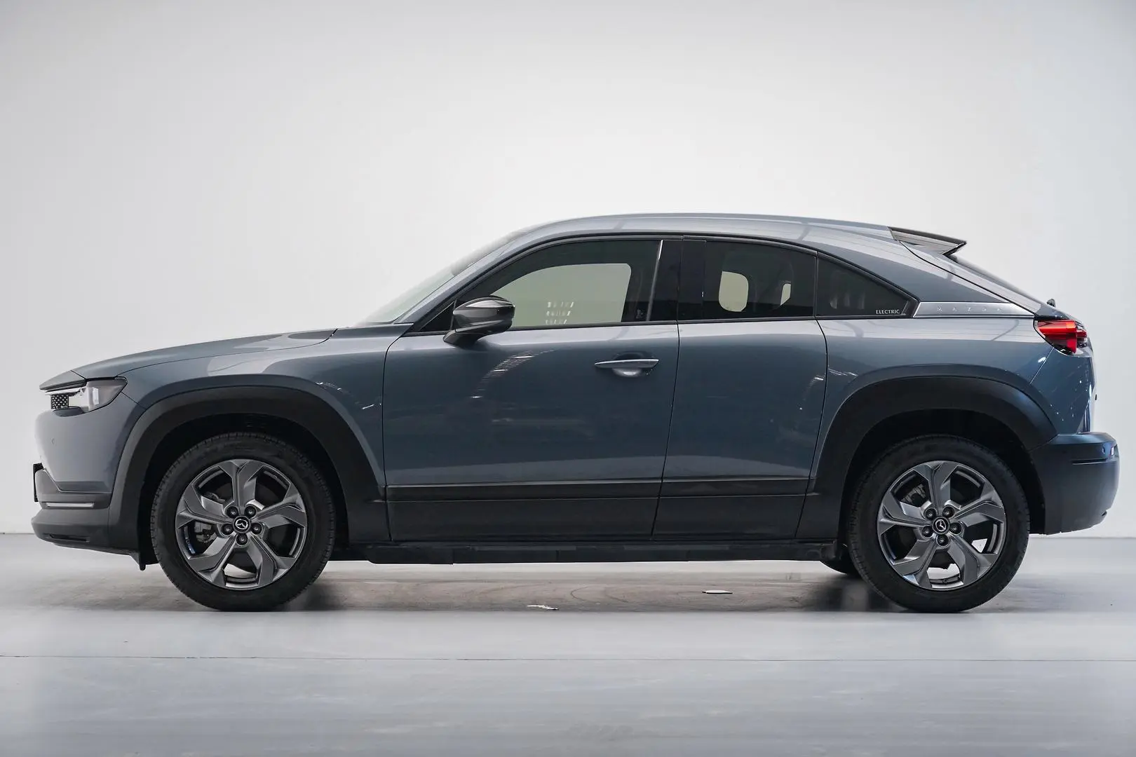 2021 Mazda MX-30 Gallery Image 2