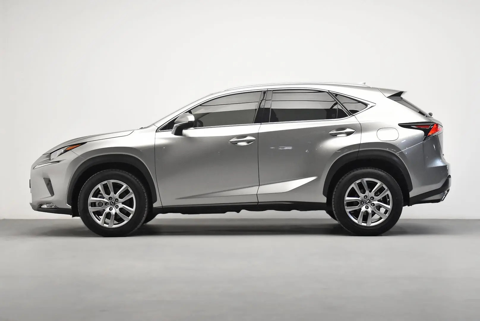 2020 Lexus NX Gallery Image 4