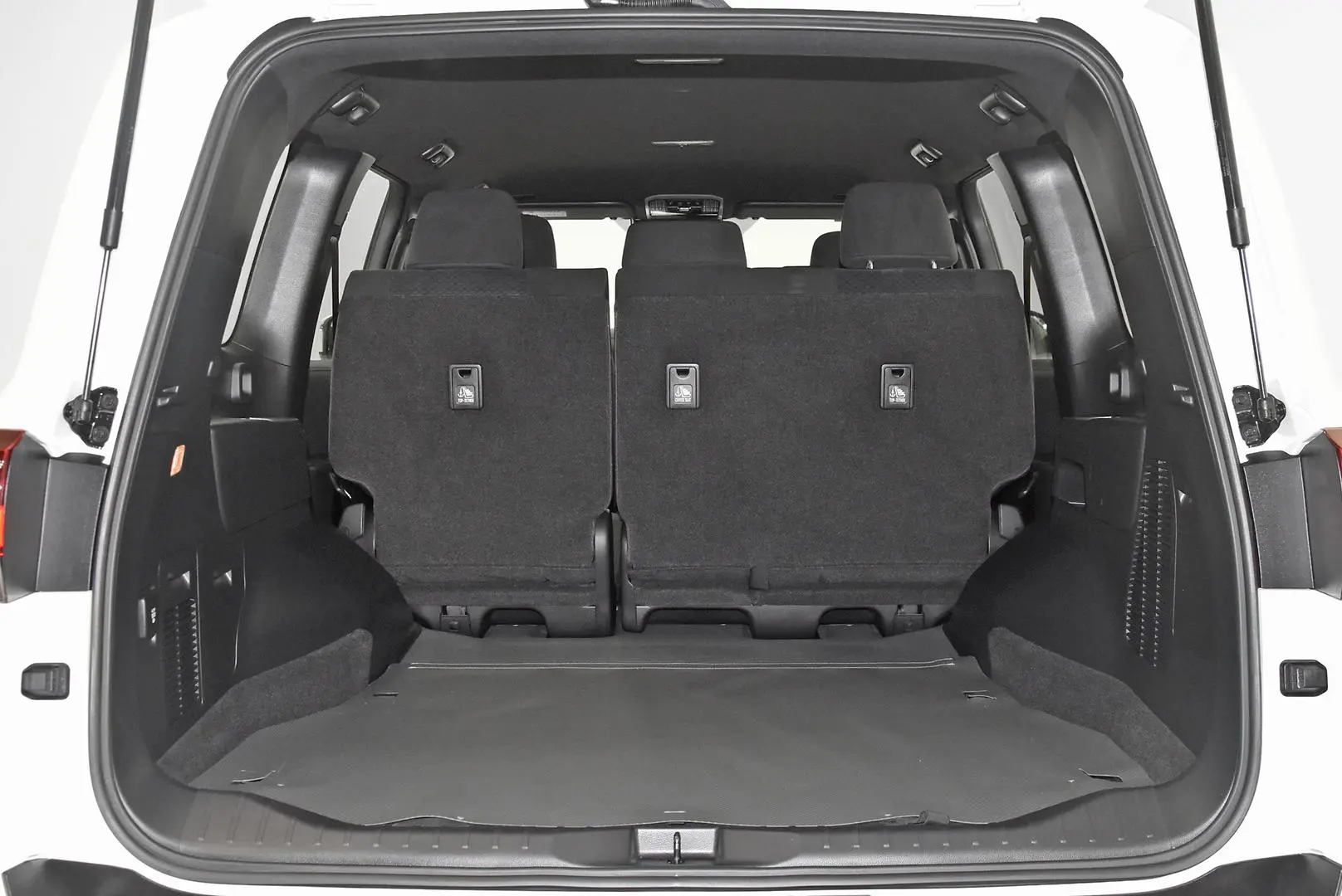 2025 Toyota Landcruiser Gallery Image 19