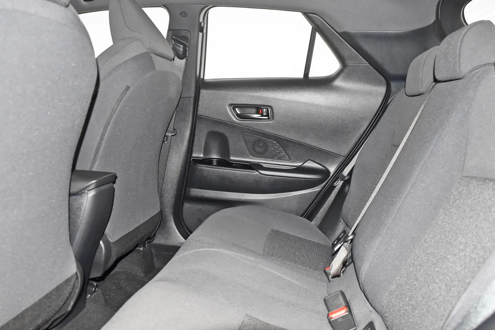 2023 Toyota C-HR Gallery Image 18