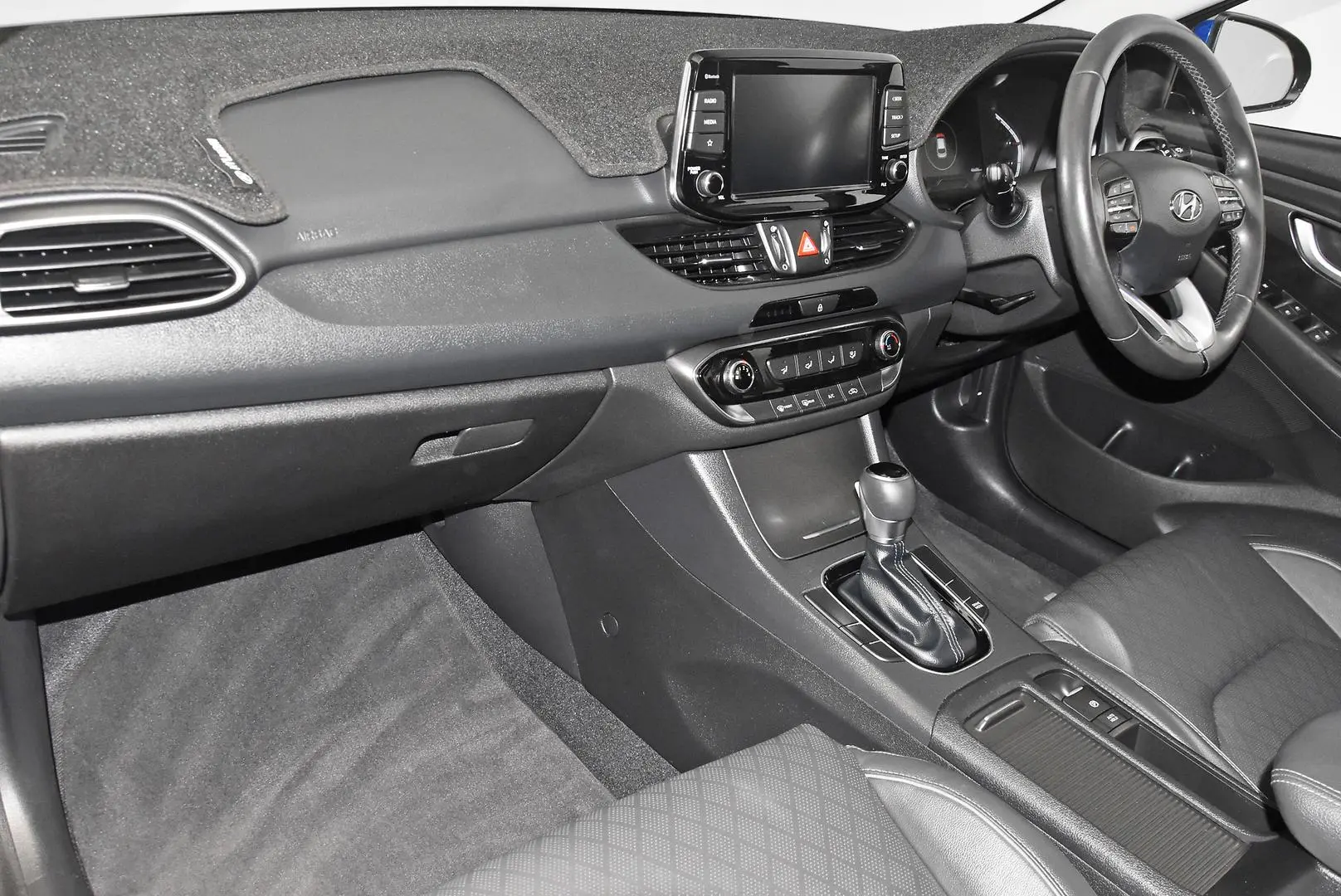 2021 Hyundai i30 Gallery Image 16