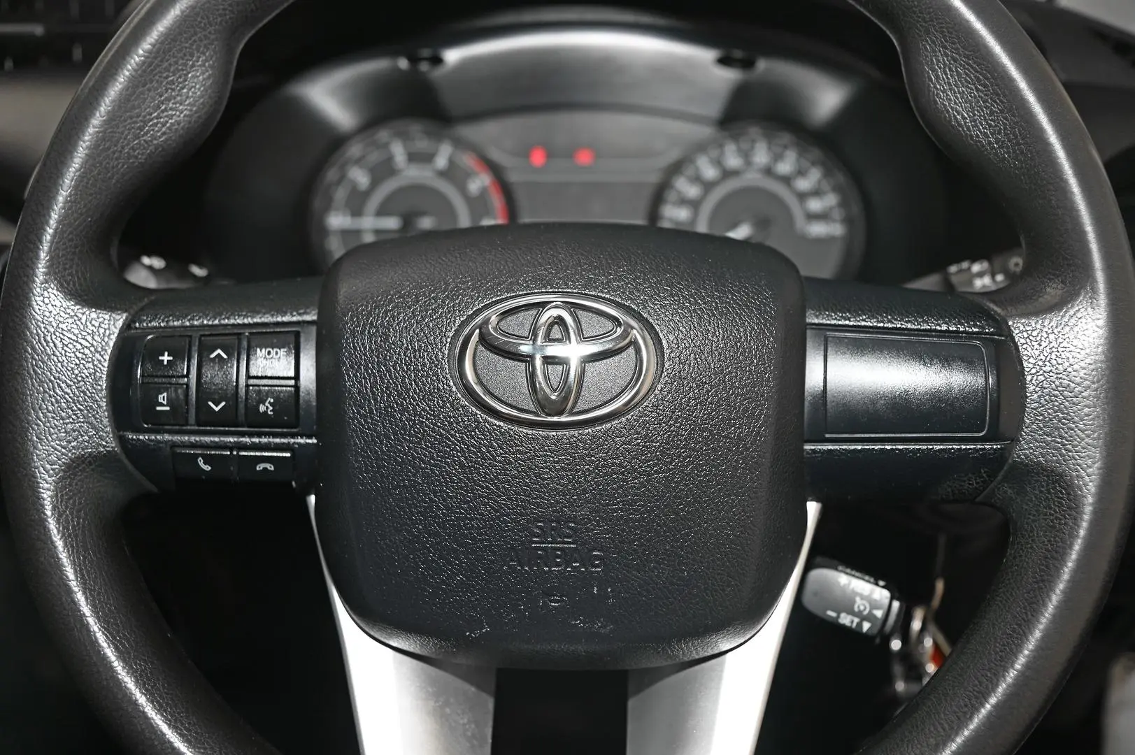 2018 Toyota Hilux Image 13