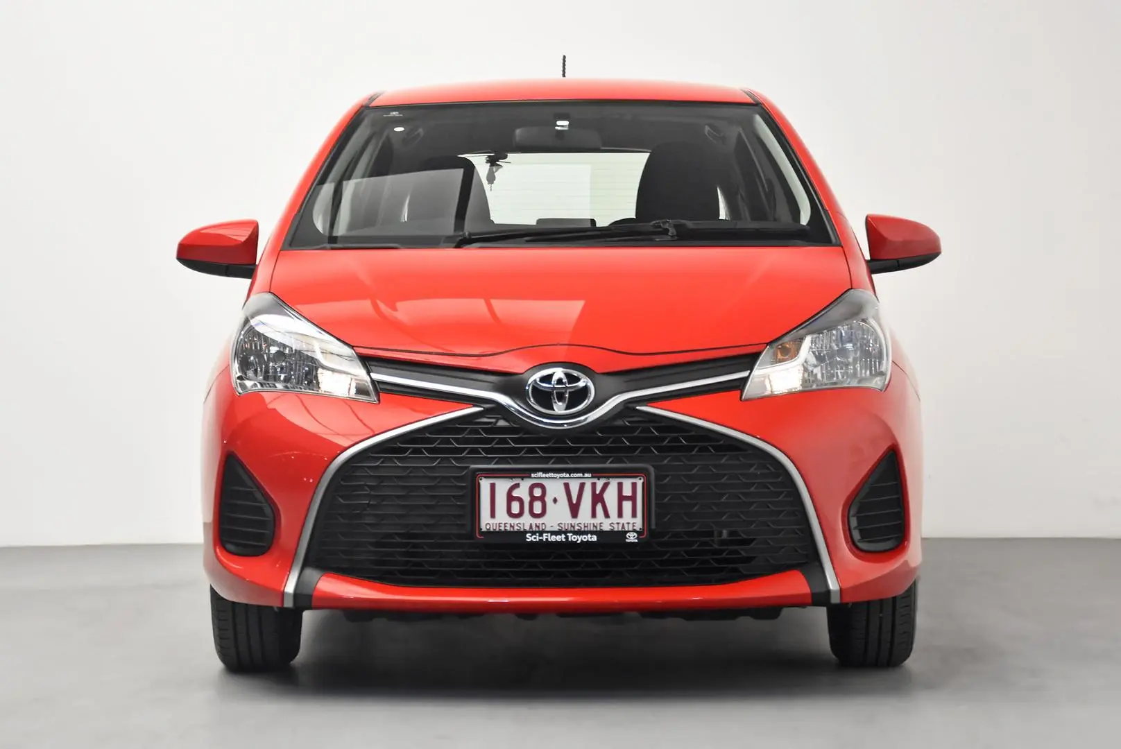 2015 Toyota Yaris Gallery Image 2