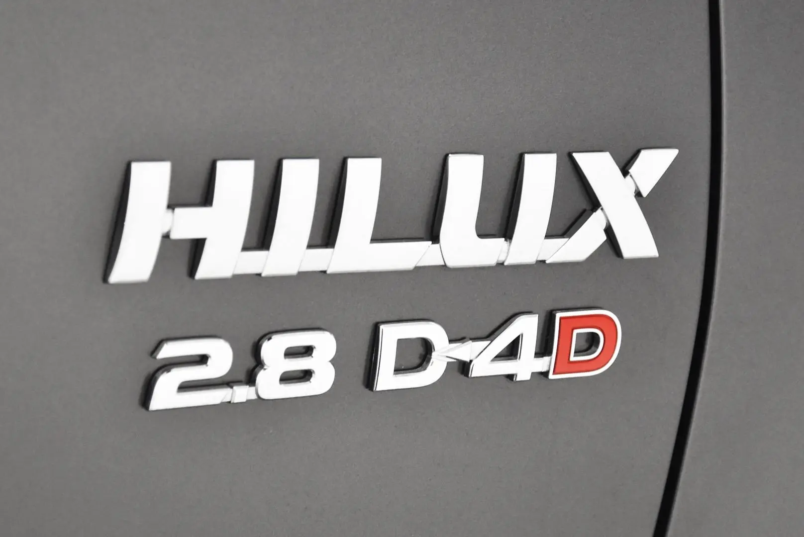 2024 Toyota Hilux Gallery Image 7