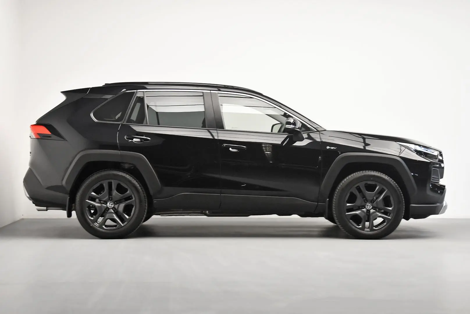 2024 Toyota RAV4 Gallery Image 3