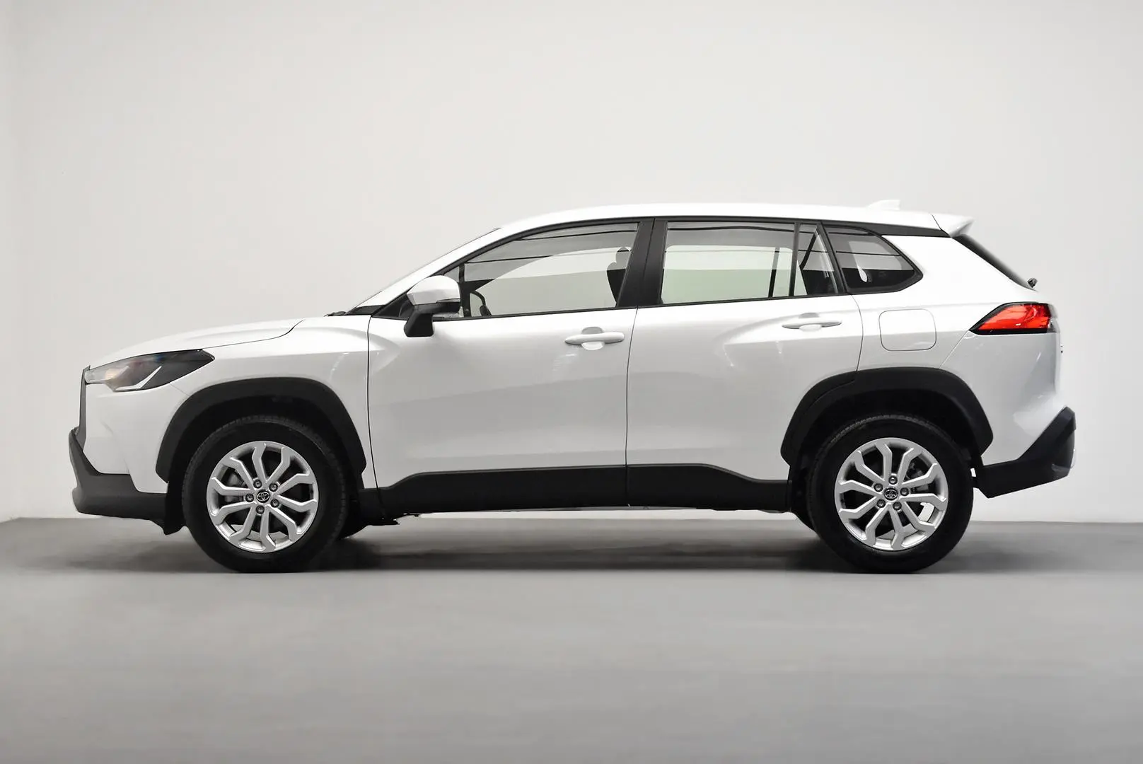 2024 Toyota Corolla Cross Gallery Image 4