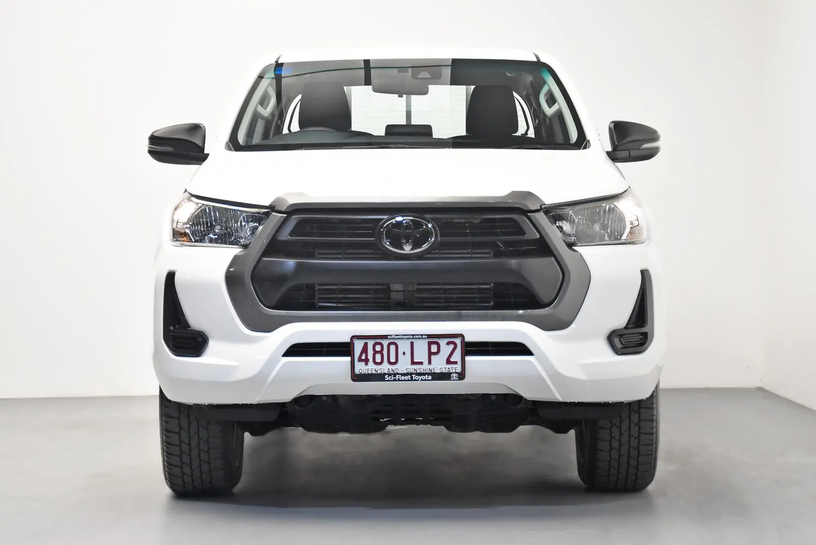 2023 Toyota Hilux Gallery Image 2