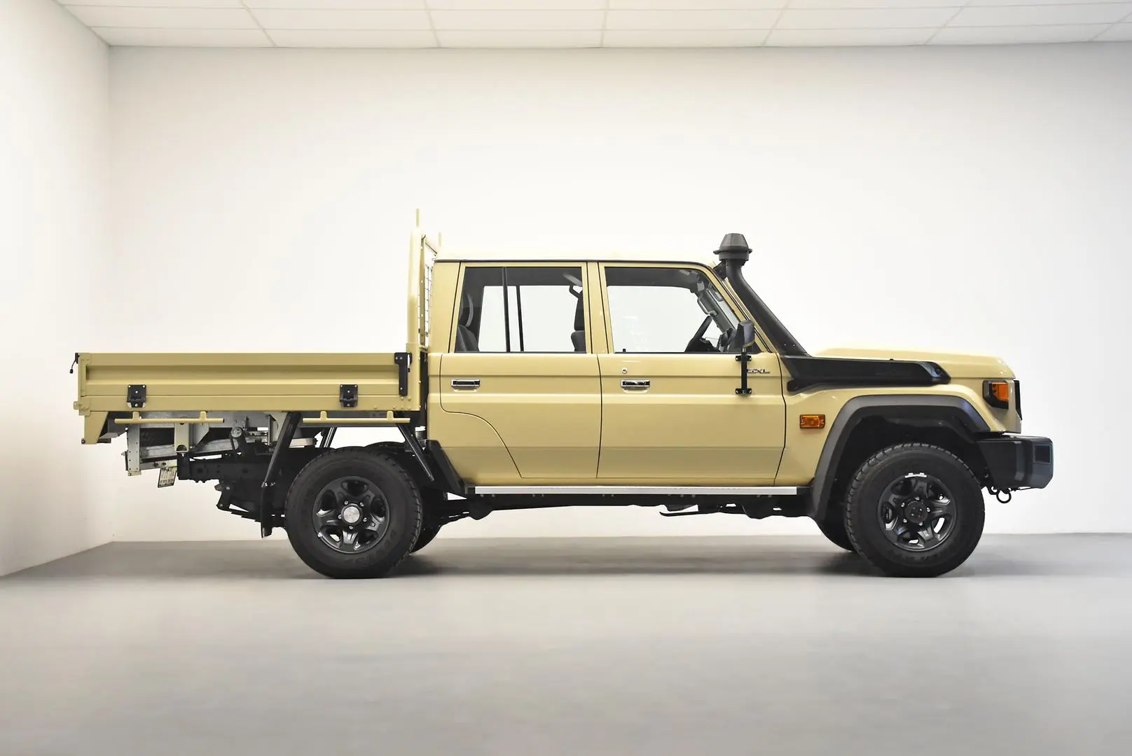 2023 Toyota Landcruiser Gallery Image 3