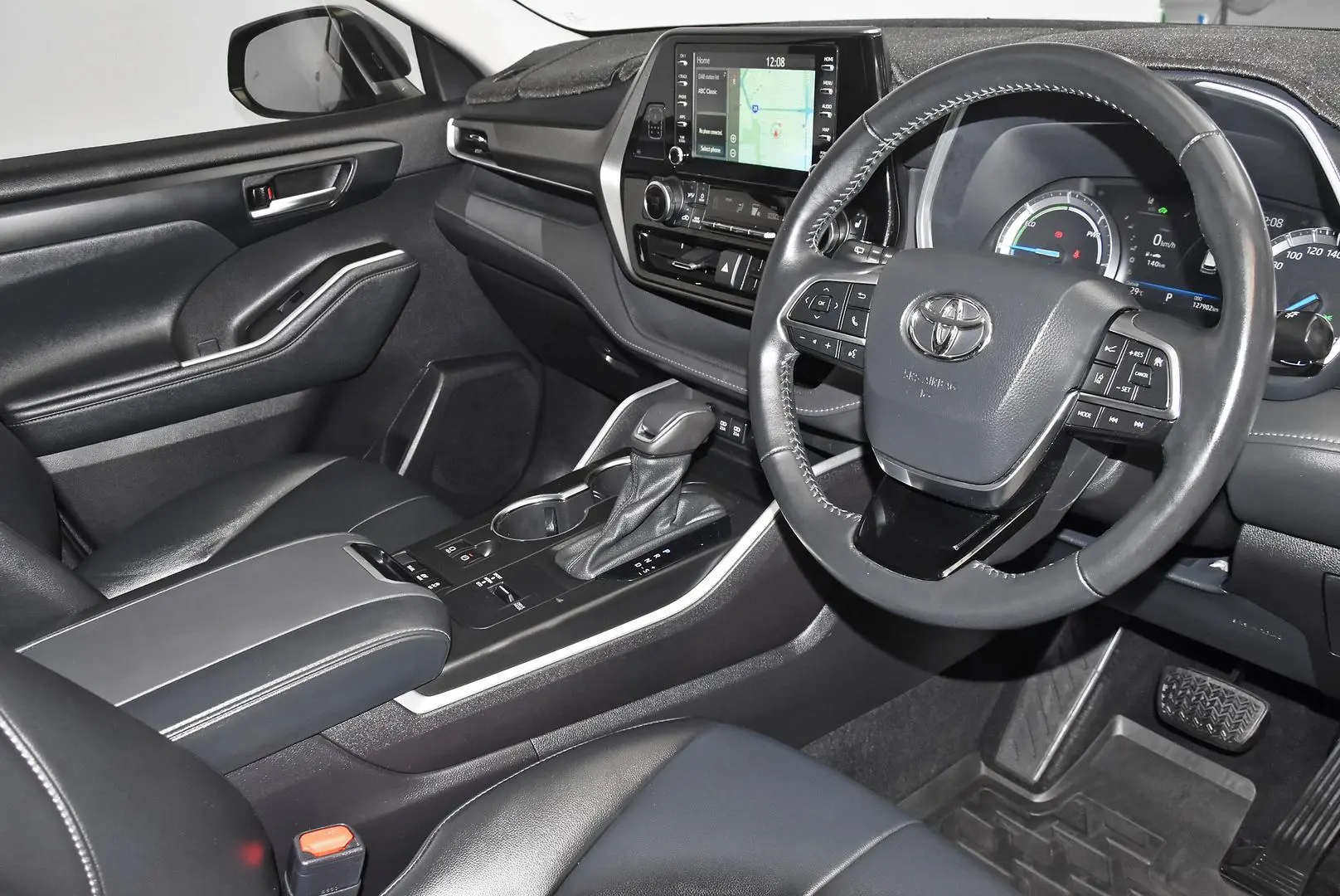 2022 Toyota Kluger Gallery Image 9