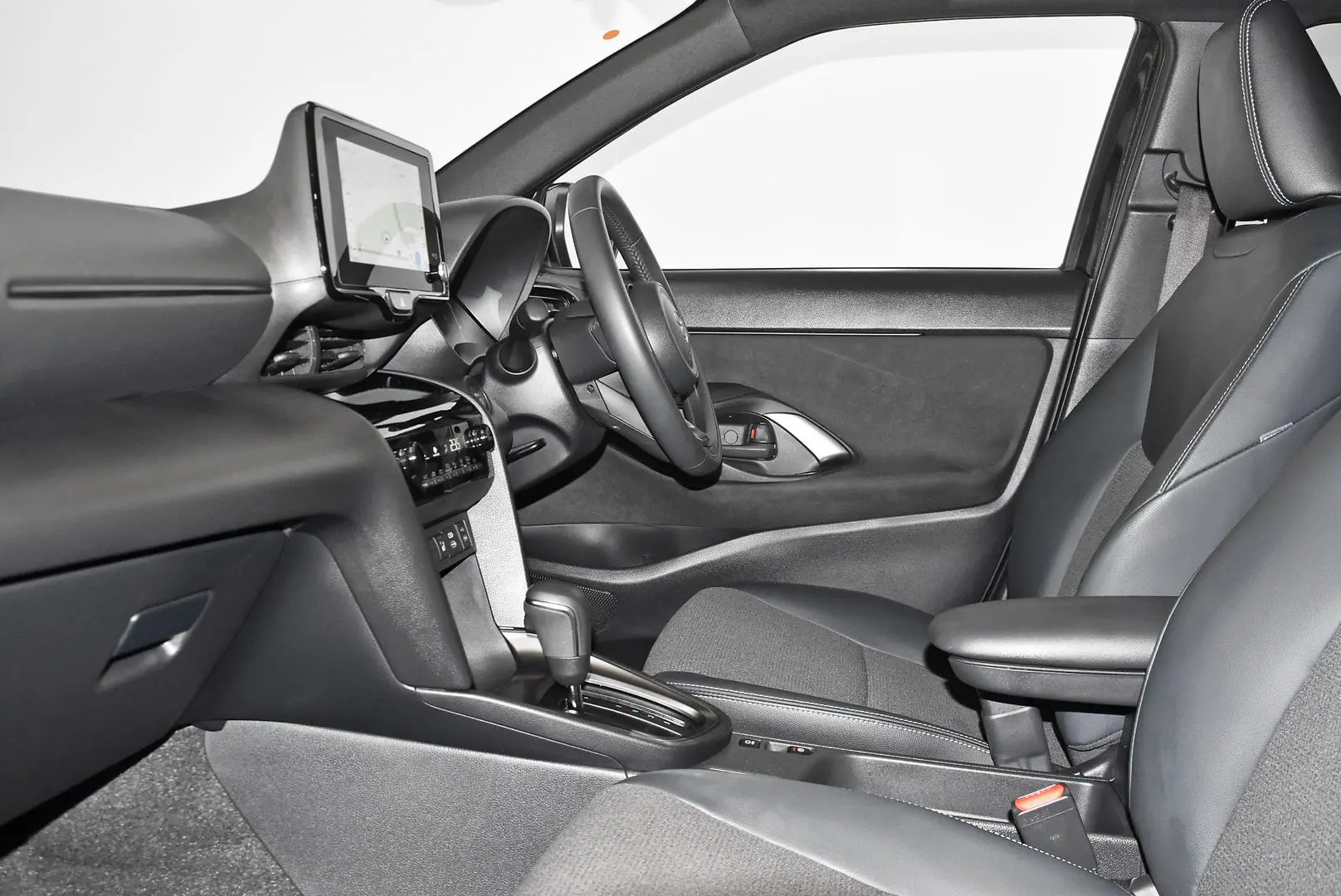 2024 Toyota Yaris Cross Gallery Image 18