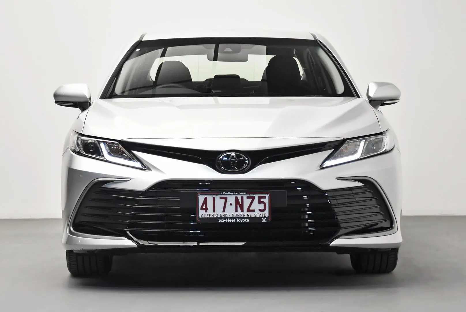 2024 Toyota Camry Gallery Image 2